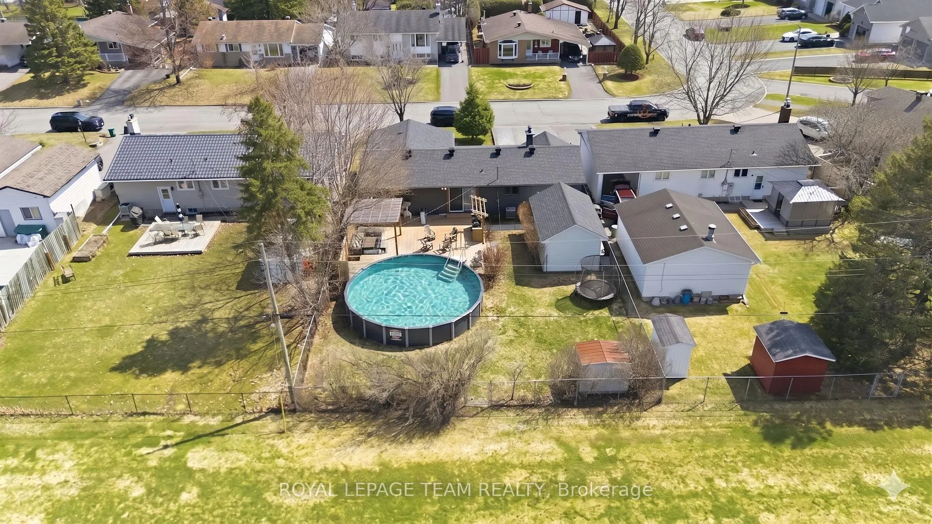 Photo 36 of 185 Lacroix Avenue, Ottawa, Bilberry Creek/Queenswood Heights — HOMEH