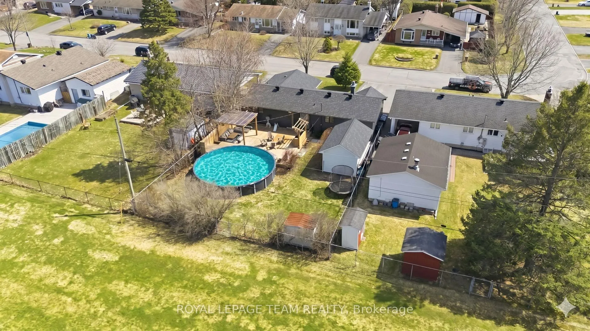 Photo 37 of 185 Lacroix Avenue, Ottawa, Bilberry Creek/Queenswood Heights — HOMEH