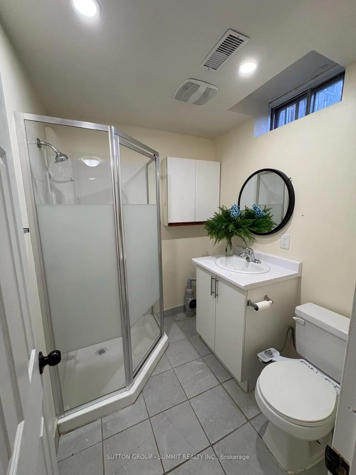 Photo 6 of 40 Jay Street, Brampton, Heart Lake West — HOMEH