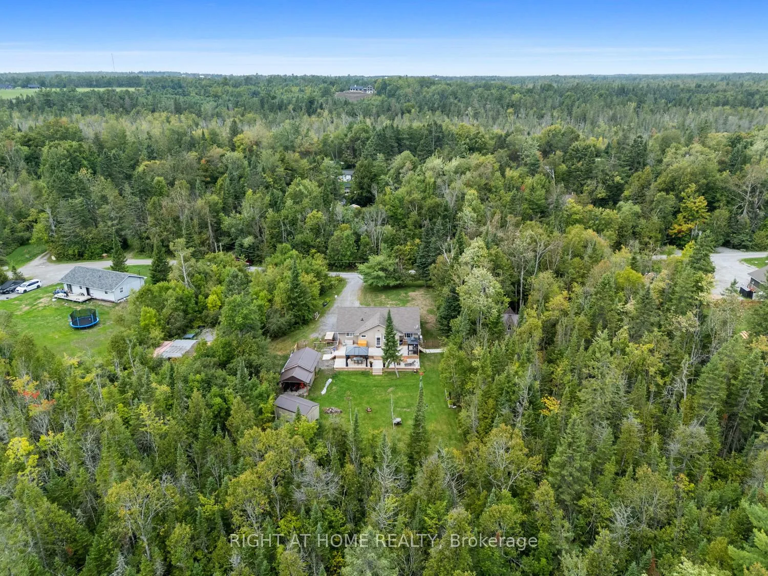 Photo 6 of 89 River Road, Kawartha Lakes, Fenelon Falls — HOMEH