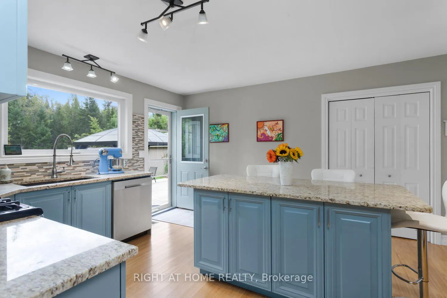 Photo 20 of 89 River Road, Kawartha Lakes, Fenelon Falls — HOMEH