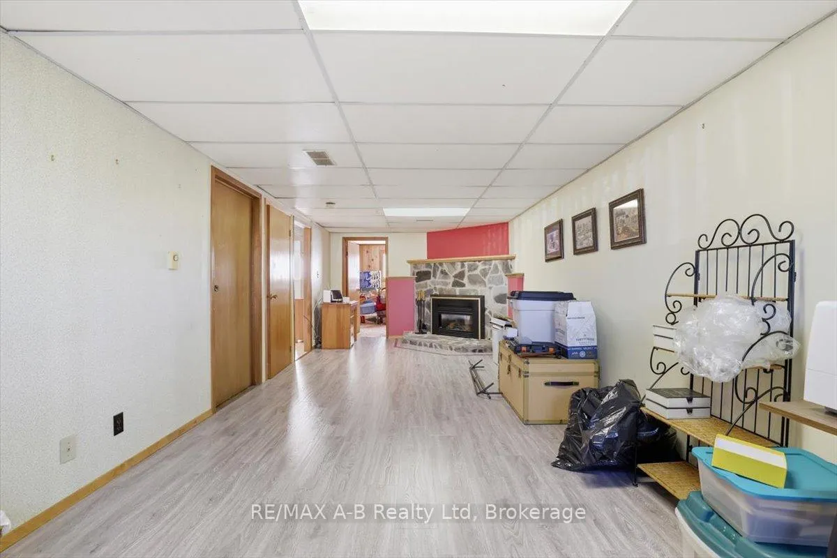 Photo 20 of 31 Cedar Street E, Stratford — HOMEH