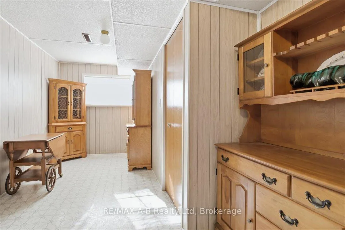 Photo 22 of 31 Cedar Street E, Stratford — HOMEH