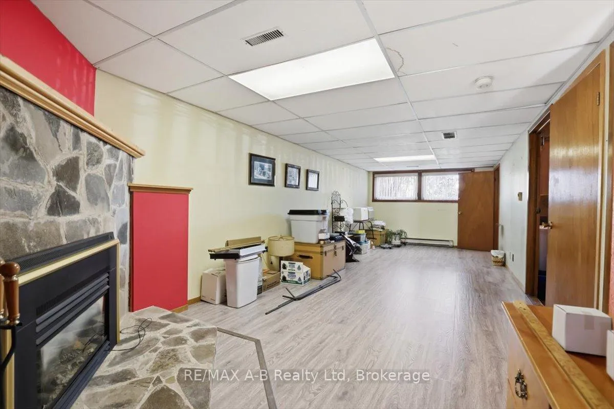 Photo 25 of 31 Cedar Street E, Stratford — HOMEH