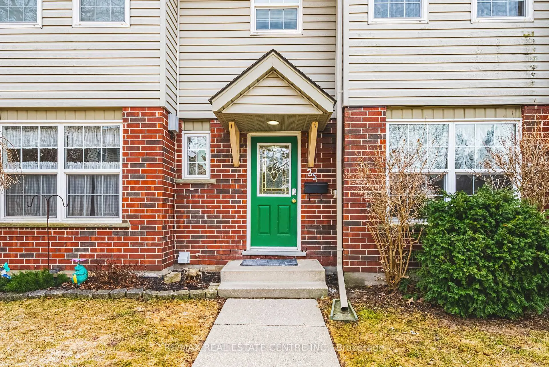Photo 2 of Unit 25, 26 Poplar Drive, Cambridge — HOMEH