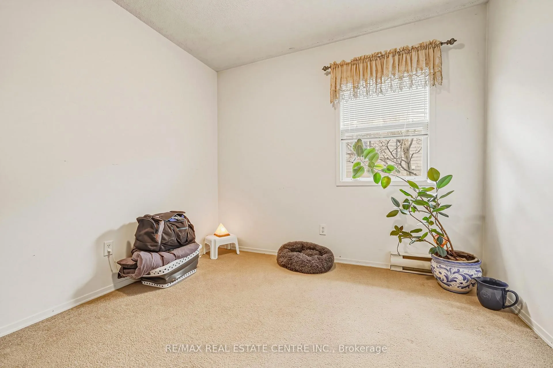 Photo 24 of Unit 25, 26 Poplar Drive, Cambridge — HOMEH