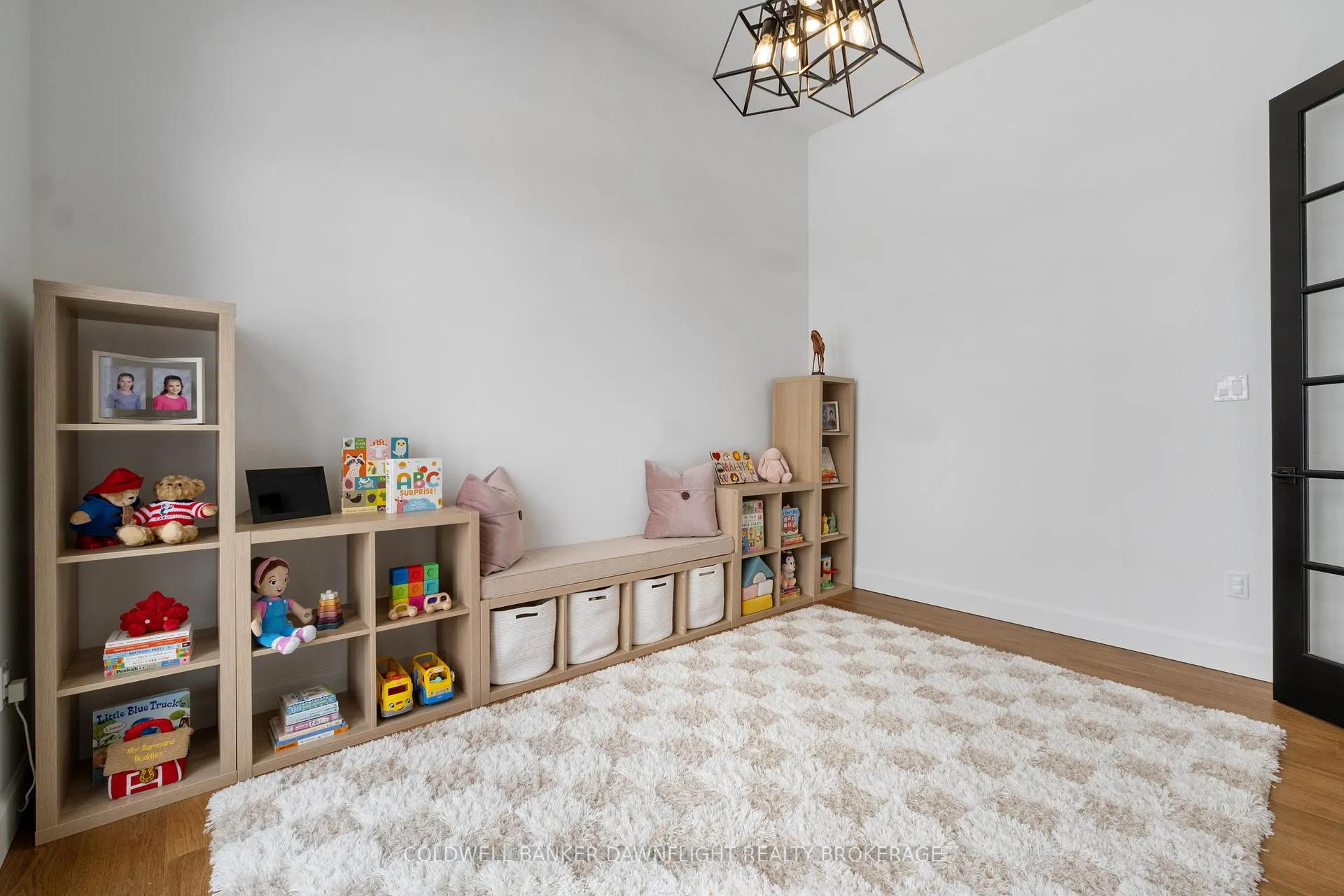 Photo 6 of 160 Foxborough Place, Thames Centre, Thorndale — HOMEH