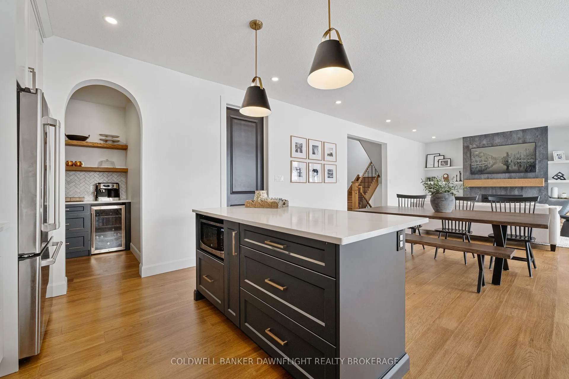 Photo 12 of 160 Foxborough Place, Thames Centre, Thorndale — HOMEH