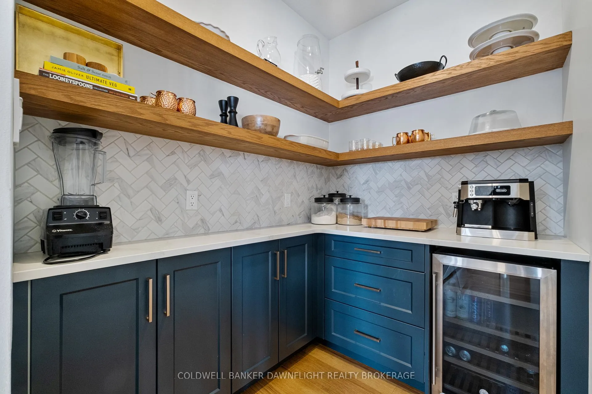 Photo 13 of 160 Foxborough Place, Thames Centre, Thorndale — HOMEH