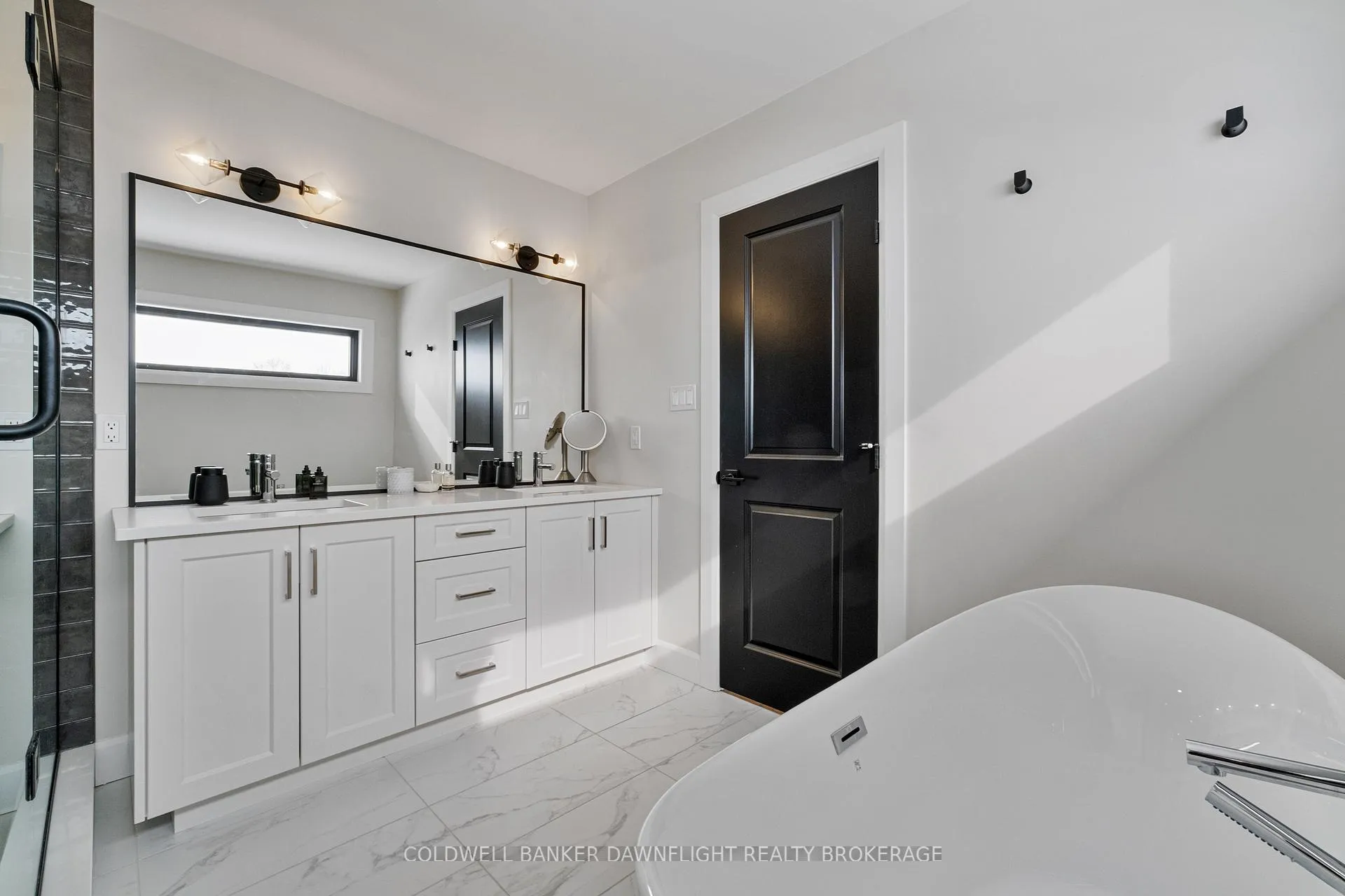 Photo 19 of 160 Foxborough Place, Thames Centre, Thorndale — HOMEH
