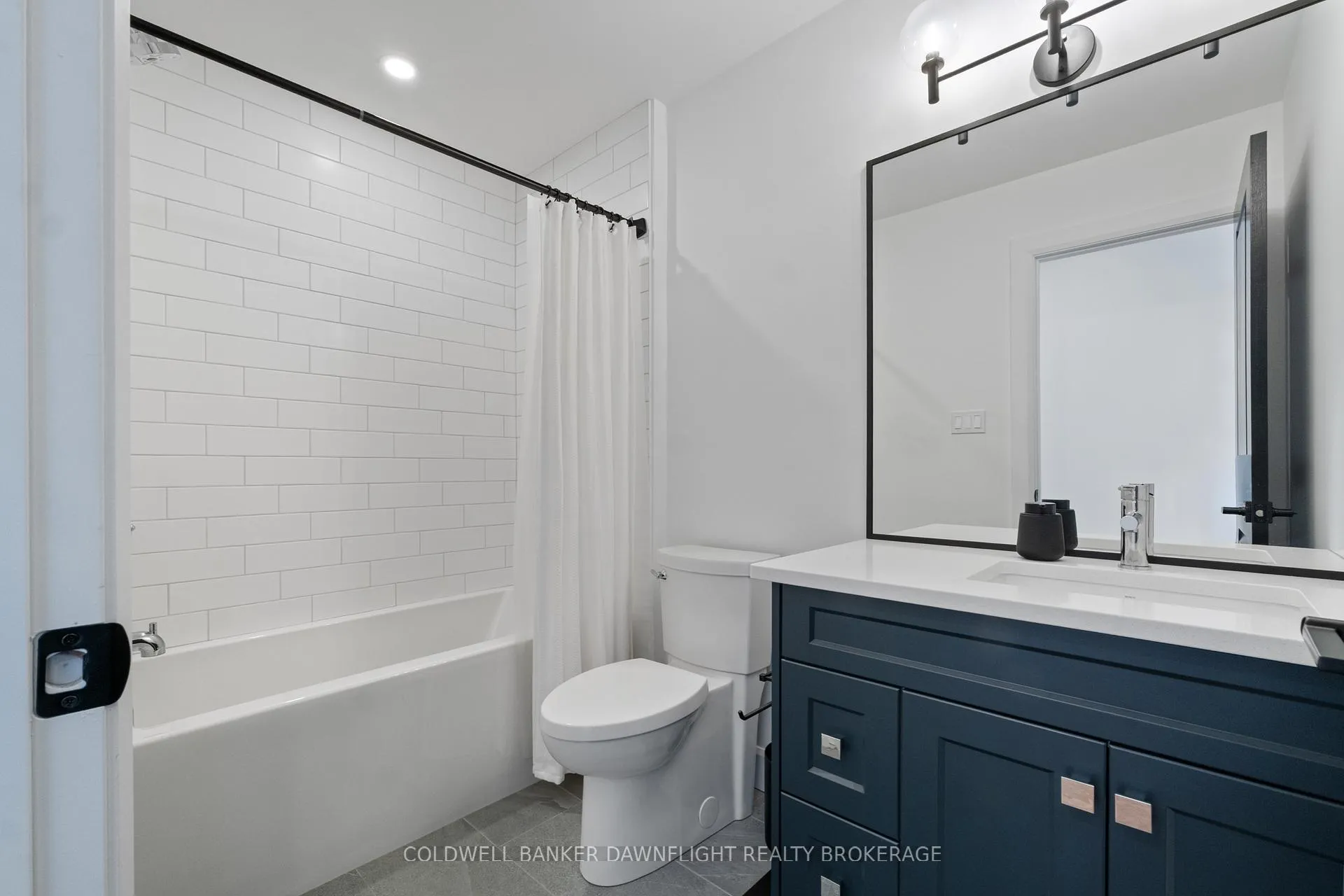 Photo 26 of 160 Foxborough Place, Thames Centre, Thorndale — HOMEH