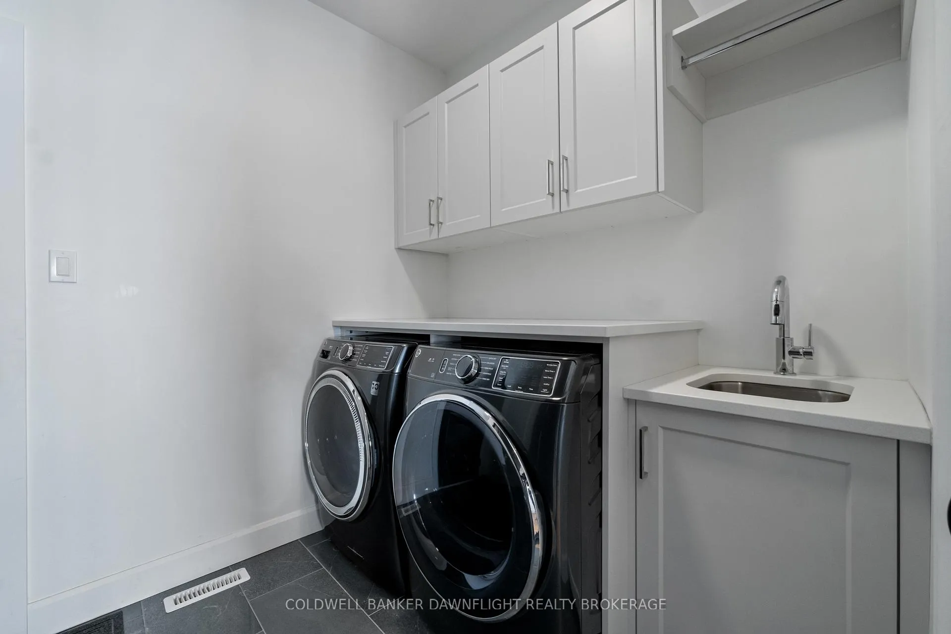 Photo 31 of 160 Foxborough Place, Thames Centre, Thorndale — HOMEH