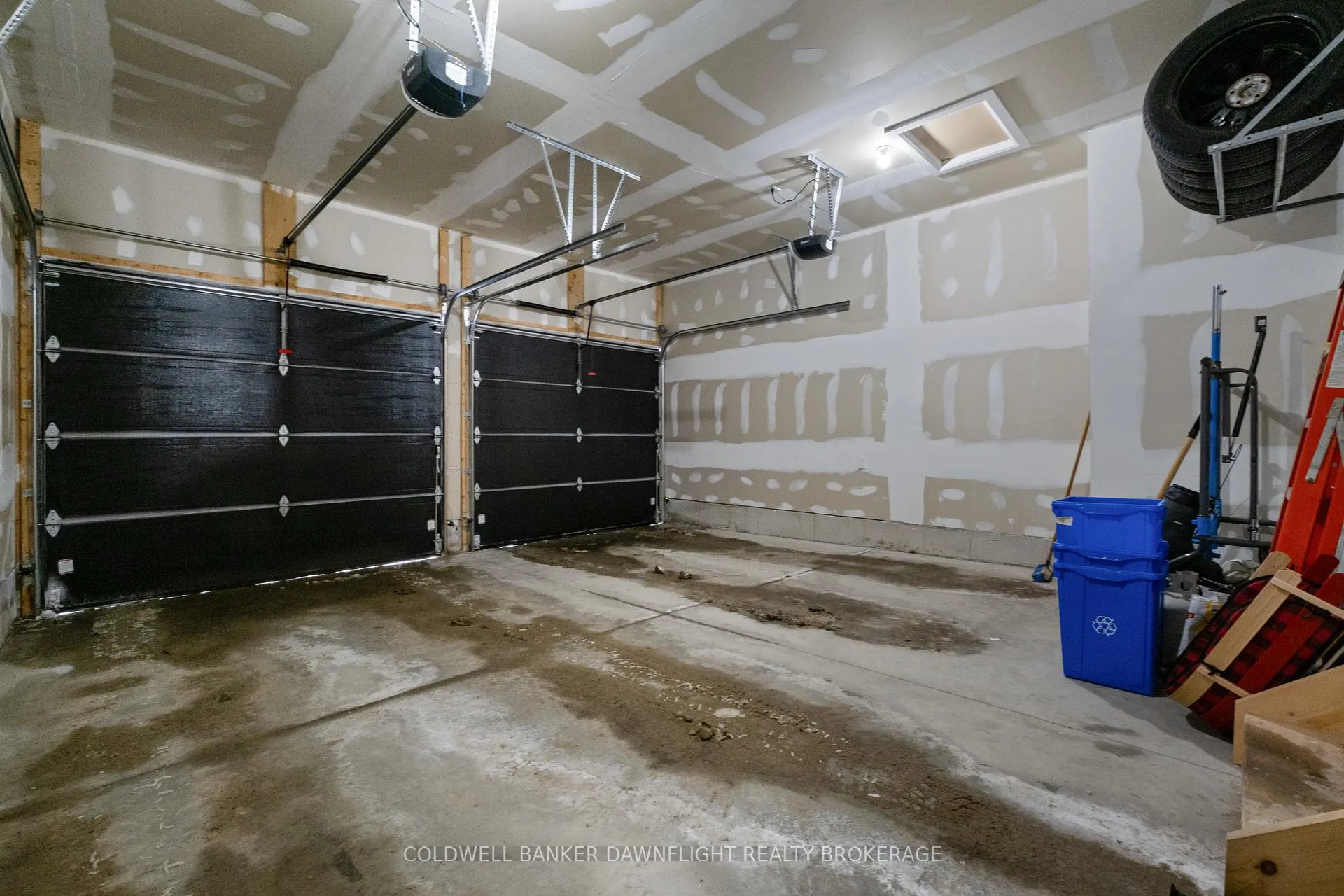 Photo 32 of 160 Foxborough Place, Thames Centre, Thorndale — HOMEH
