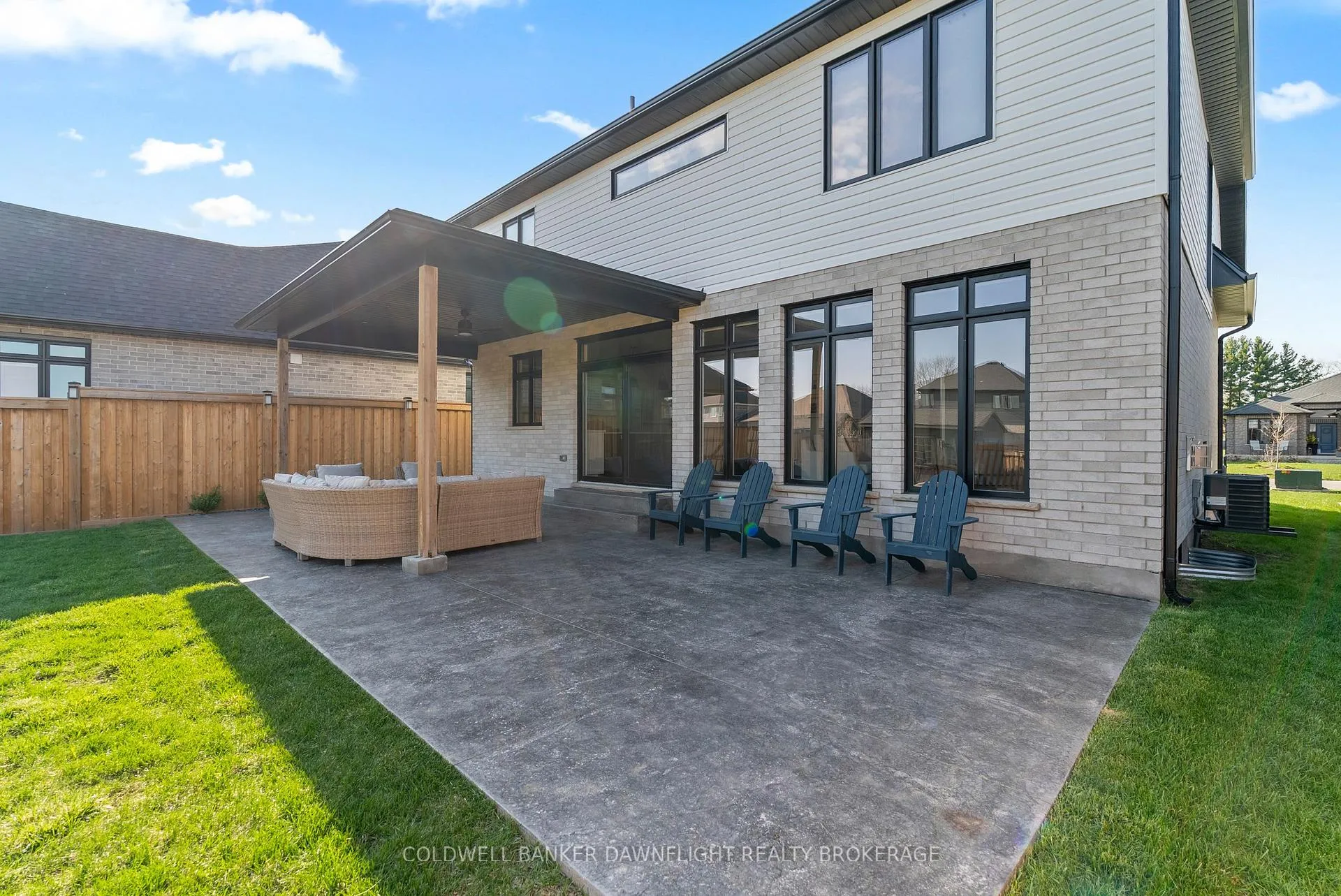 Photo 35 of 160 Foxborough Place, Thames Centre, Thorndale — HOMEH