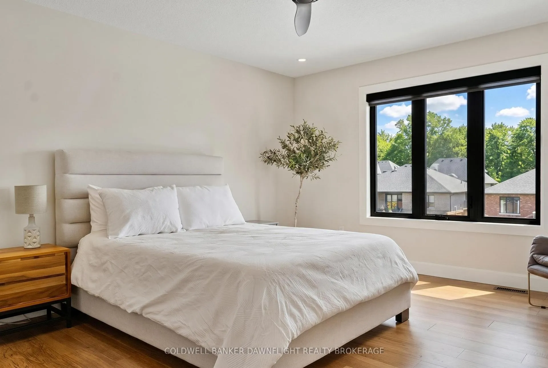 Photo 49 of 160 Foxborough Place, Thames Centre, Thorndale — HOMEH