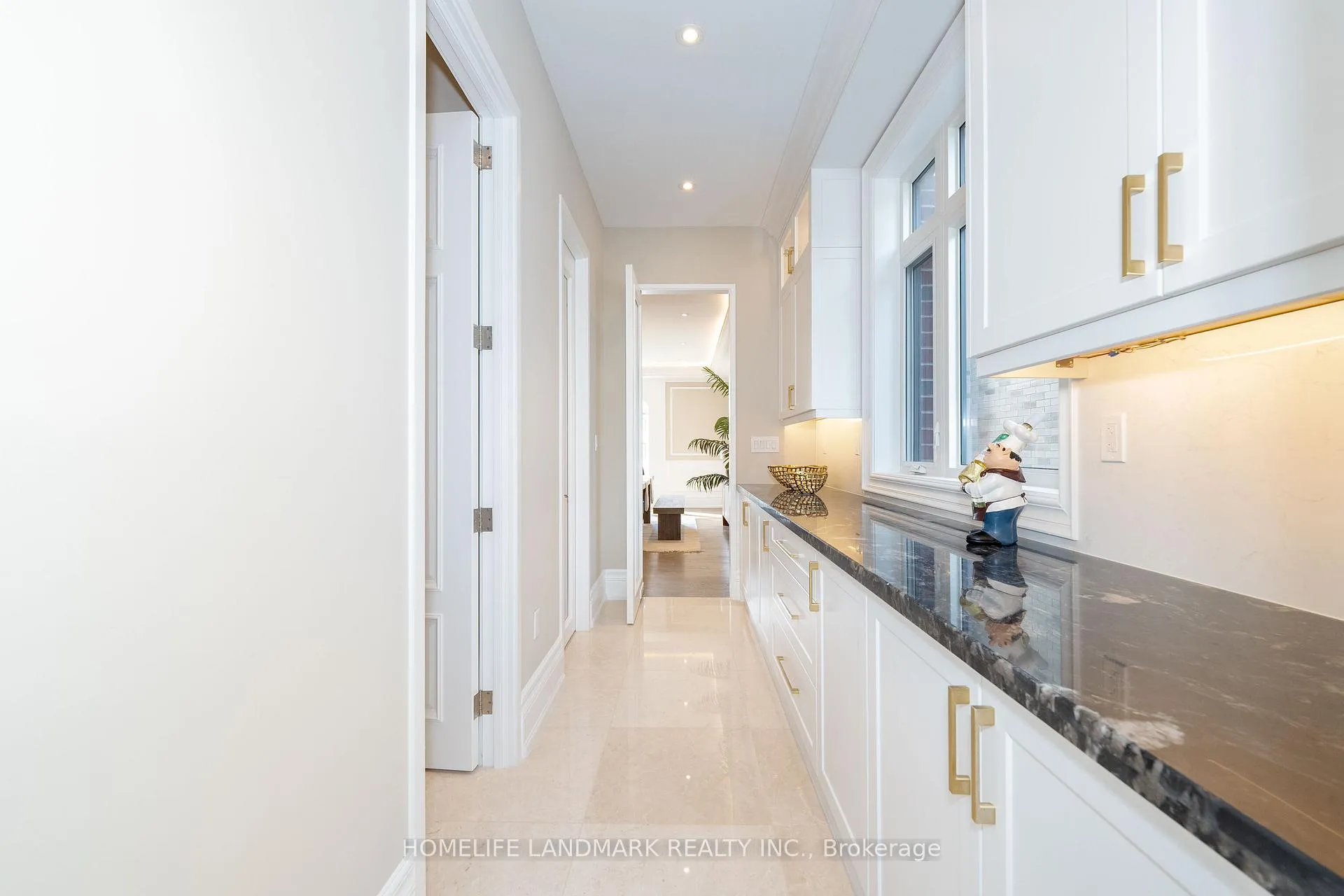 Photo 13 of 104 Dexter Road E, Richmond Hill, North Richvale — HOMEH