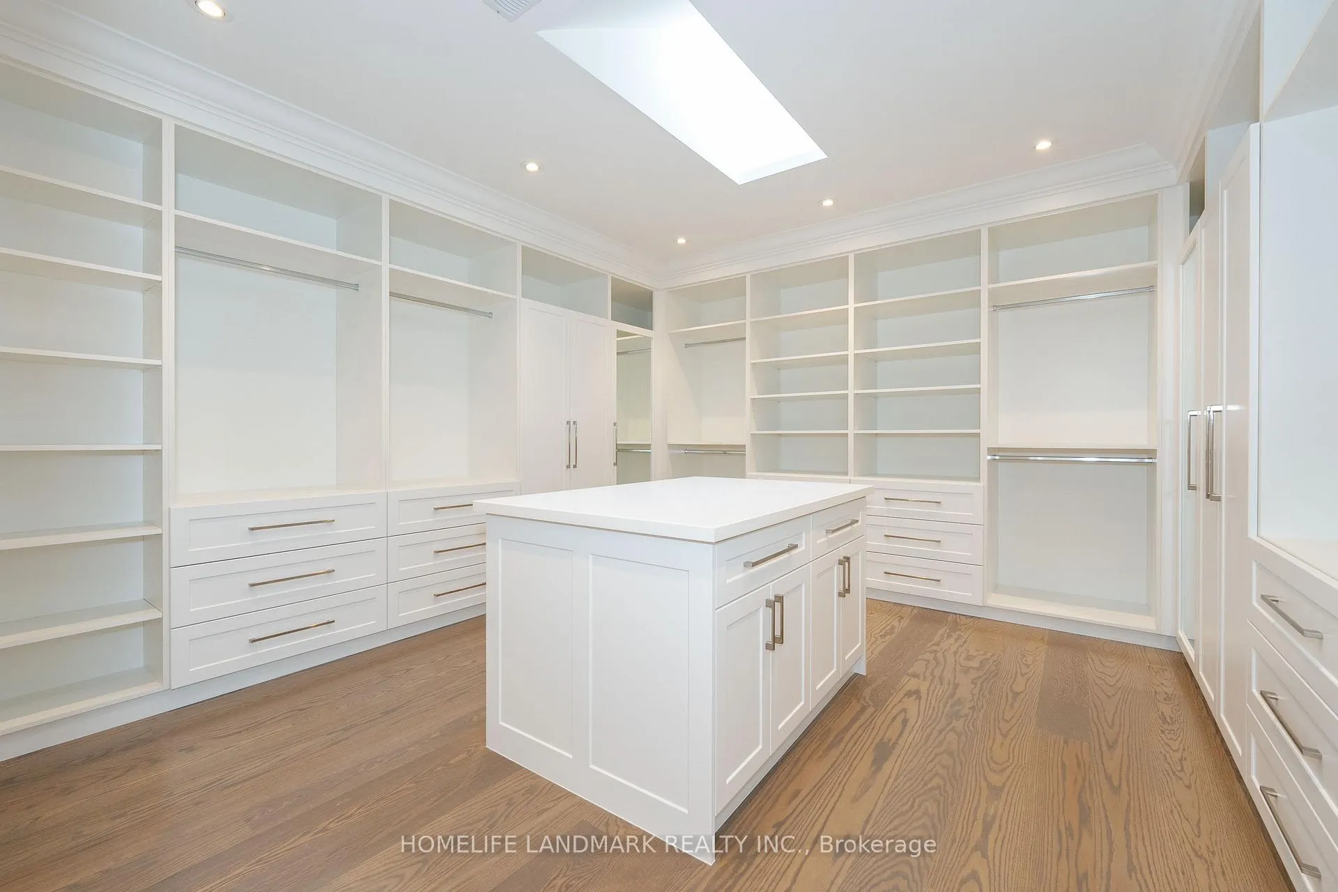 Photo 17 of 104 Dexter Road E, Richmond Hill, North Richvale — HOMEH
