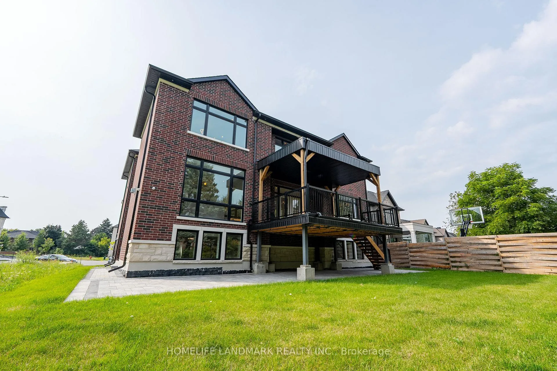 Photo 26 of 104 Dexter Road E, Richmond Hill, North Richvale — HOMEH