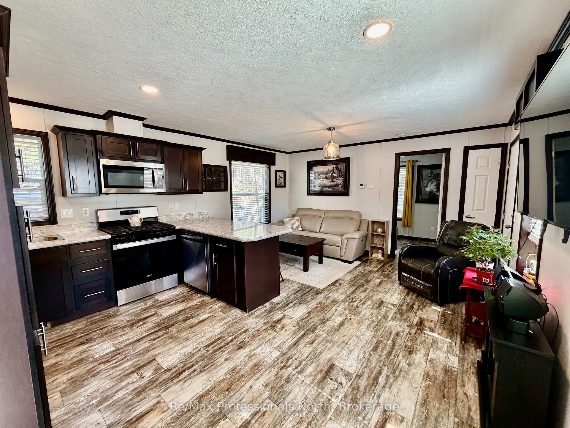 Photo 5 of Unit 27, 1007 Racoon Road, Gravenhurst, Morrison — HOMEH