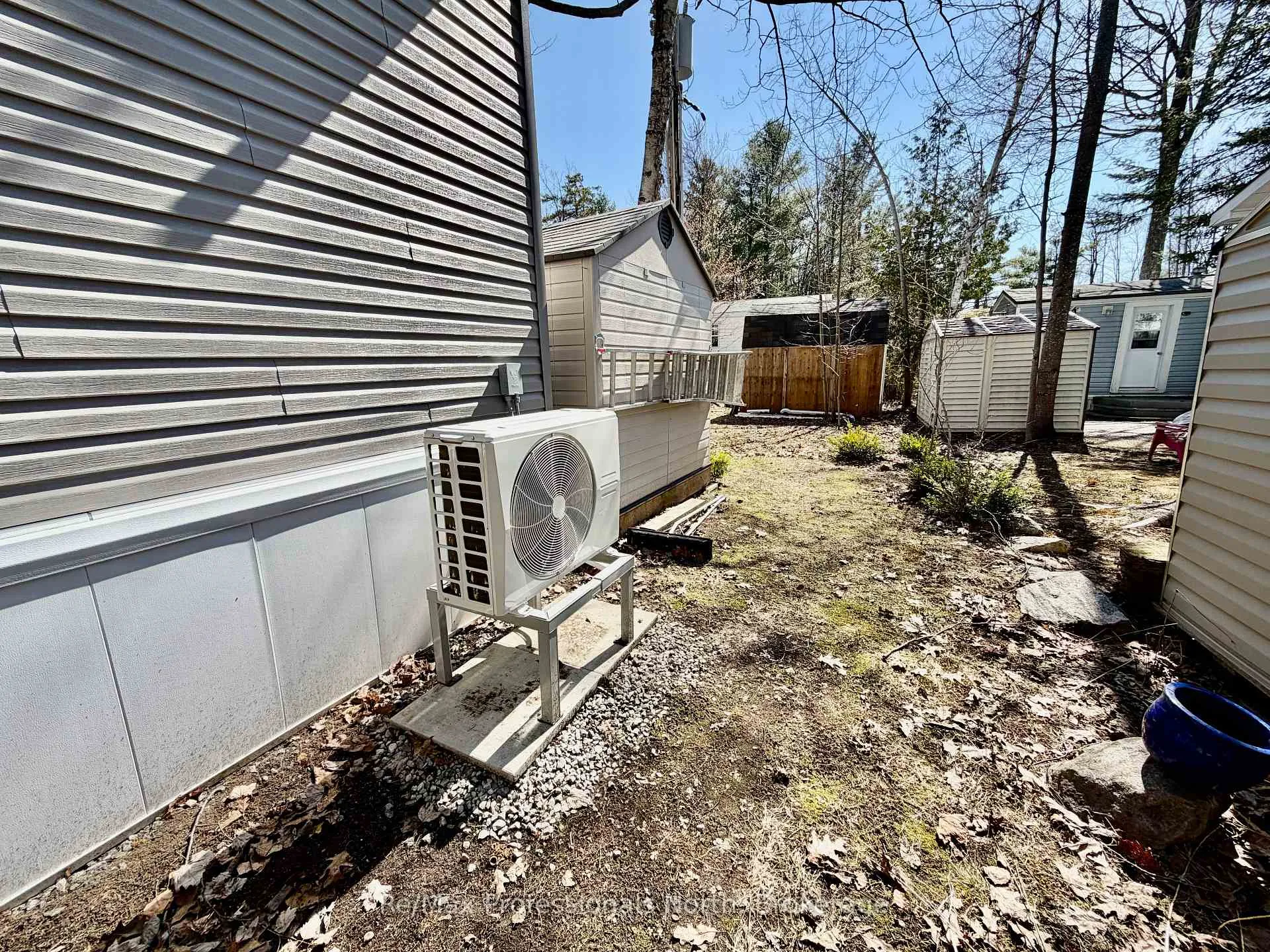 Photo 17 of Unit 27, 1007 Racoon Road, Gravenhurst, Morrison — HOMEH