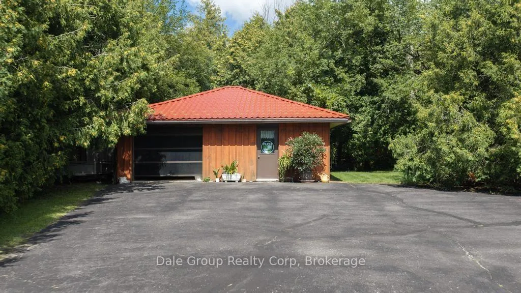 Photo 4 of 81283 Galt Place, Goderich, Goderich (Town) — HOMEH