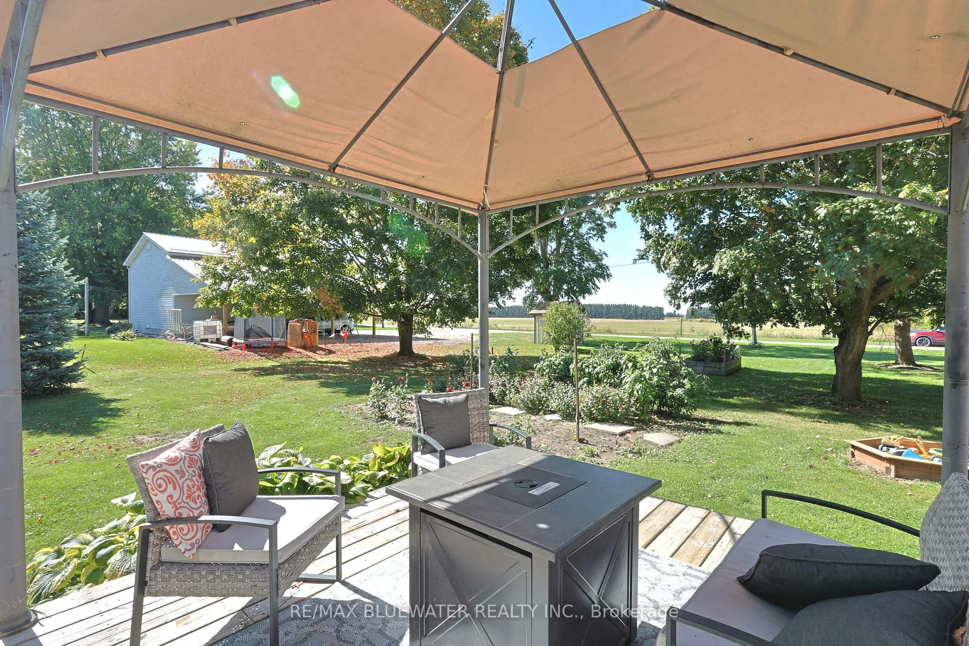 Photo 43 of 117 Duke Street, North Middlesex, Parkhill — HOMEH