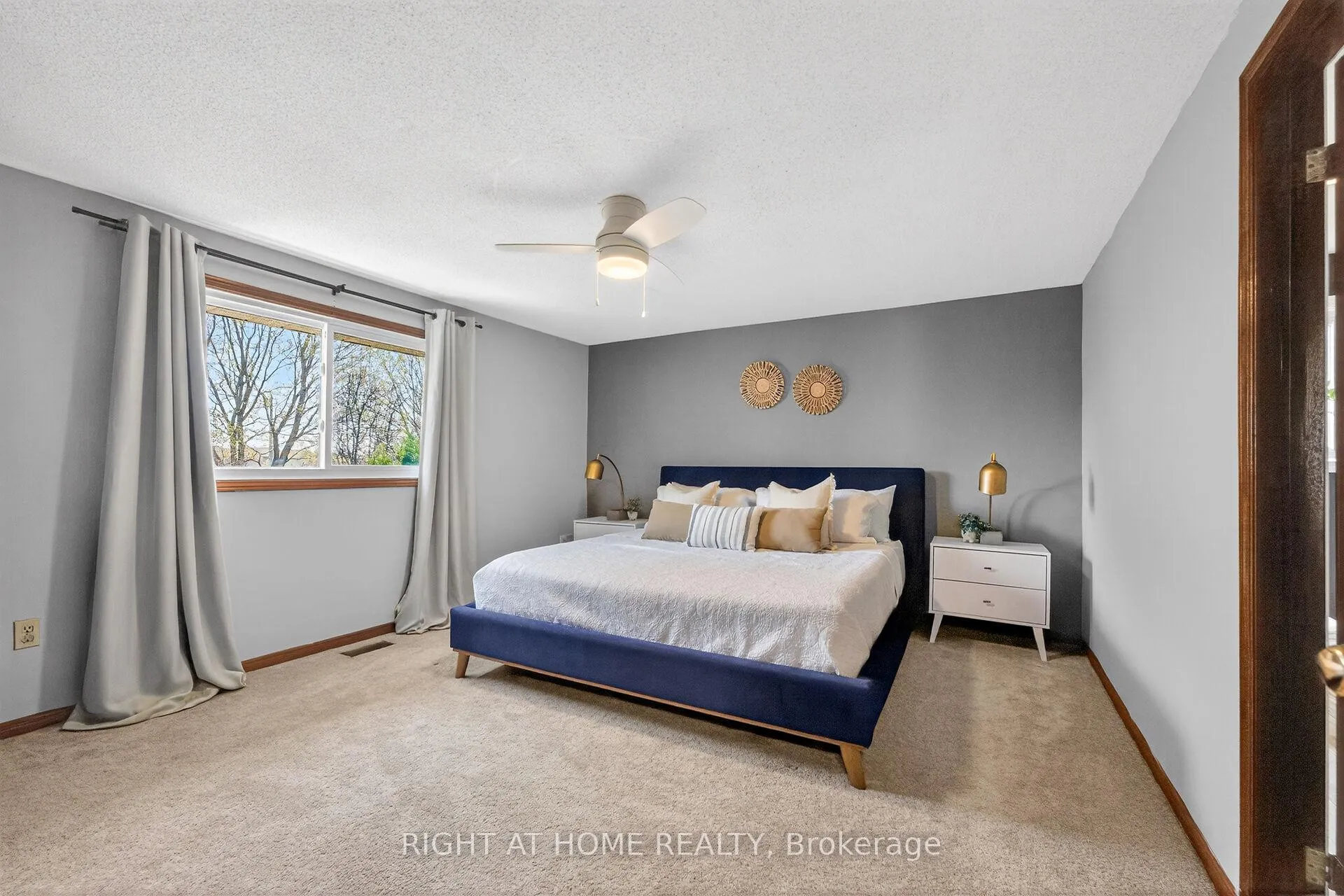 Photo 15 of 22 Vance Crescent, Hamilton, Waterdown — HOMEH
