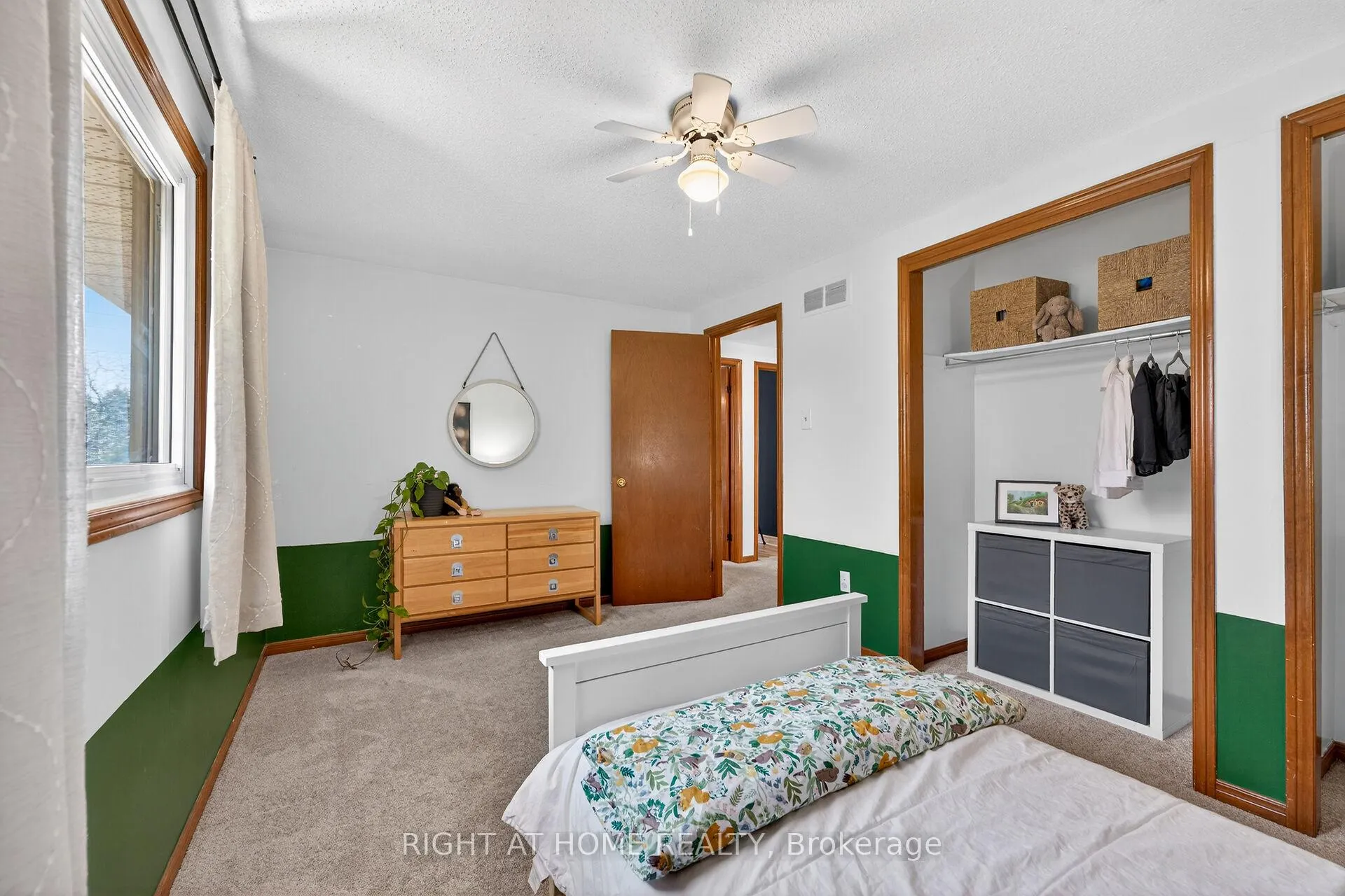 Photo 21 of 22 Vance Crescent, Hamilton, Waterdown — HOMEH