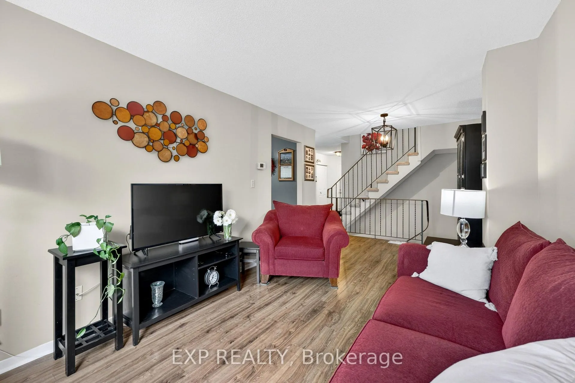 Photo 6 of 767 Littlestone Crescent, Kingston, East Gardiners Rd — HOMEH