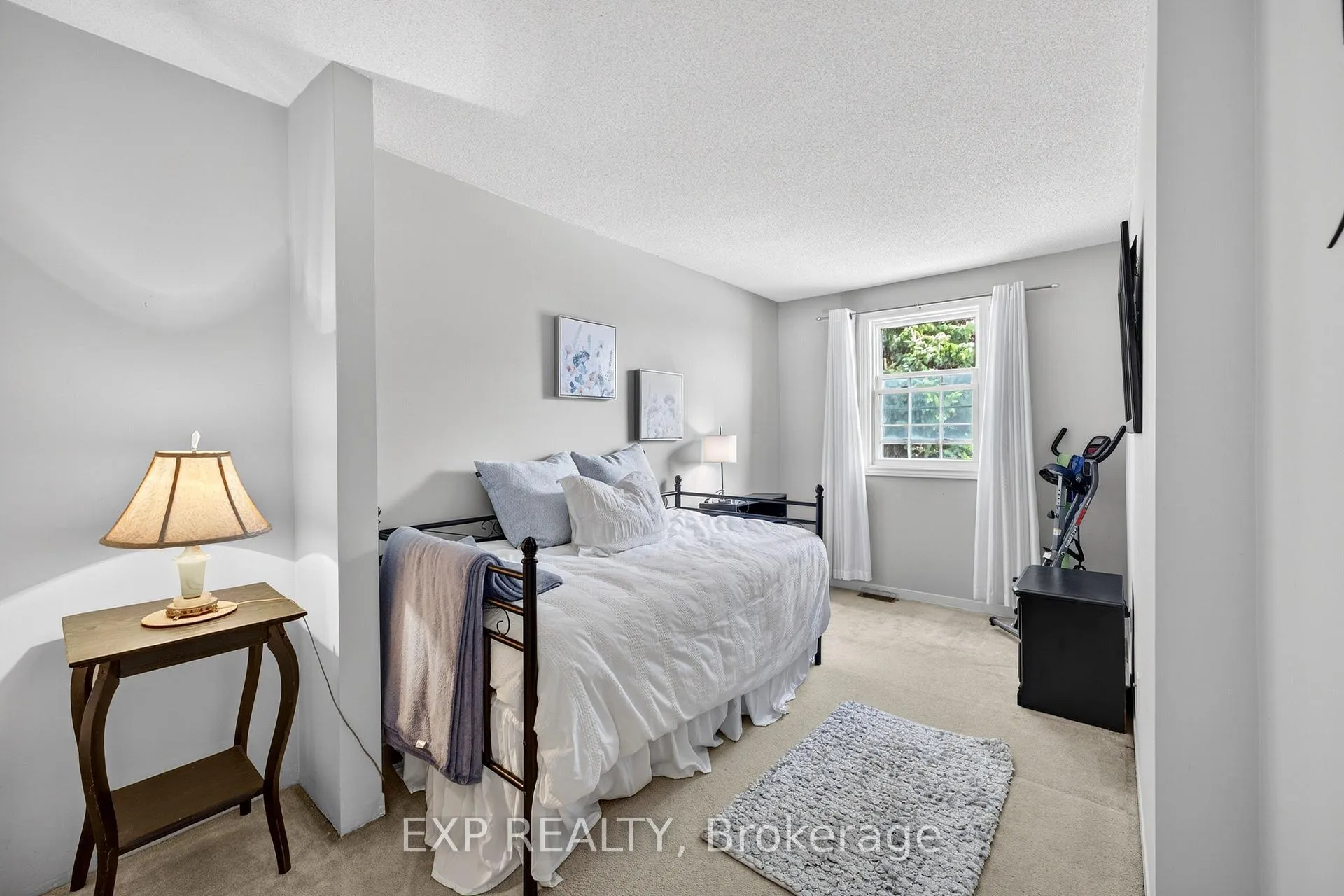 Photo 17 of 767 Littlestone Crescent, Kingston, East Gardiners Rd — HOMEH