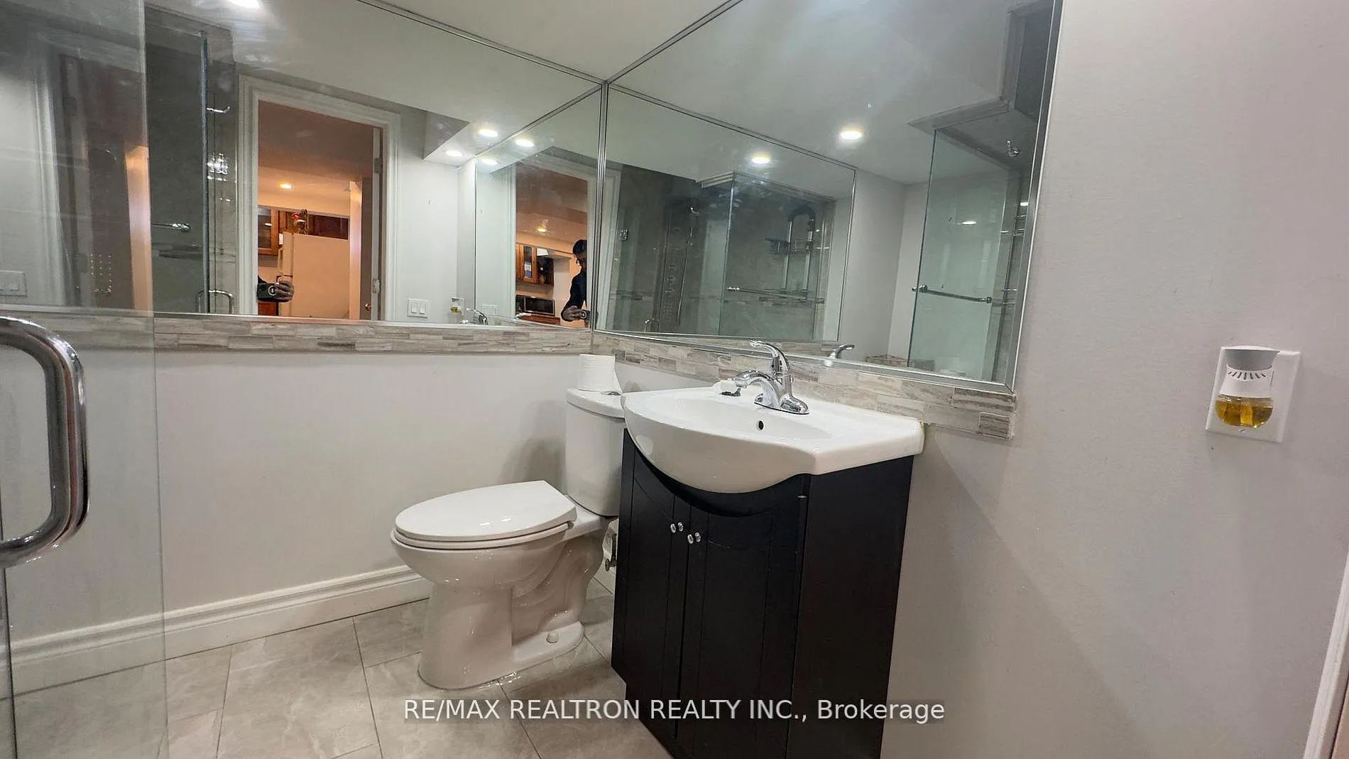 Photo 4 of Unit Bsmnt, 1234 Maple Ridge Drive, Pickering, Liverpool — HOMEH