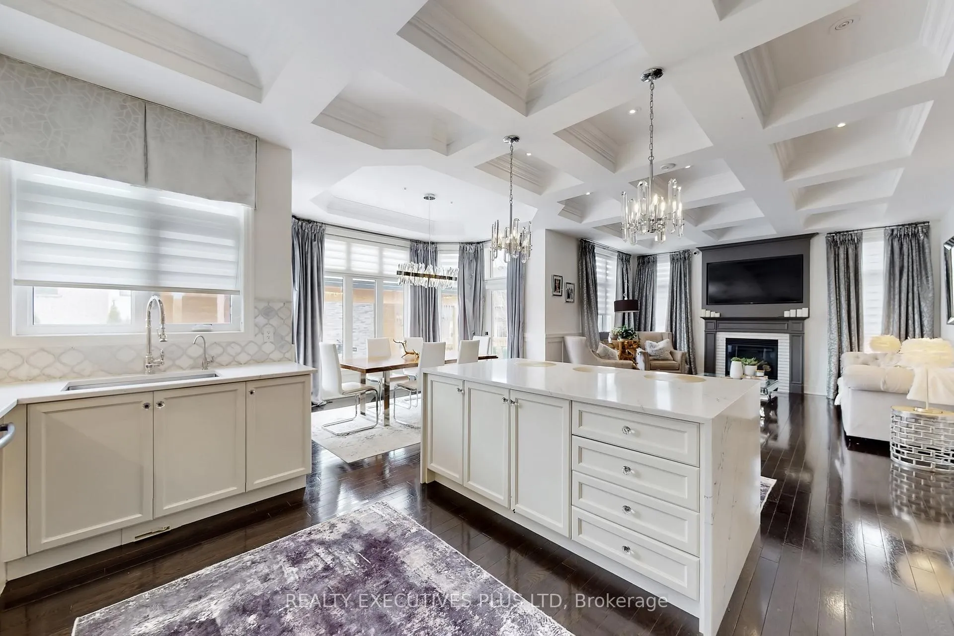 Photo 6 of 10 Sim Hill Crescent, King, King City — HOMEH