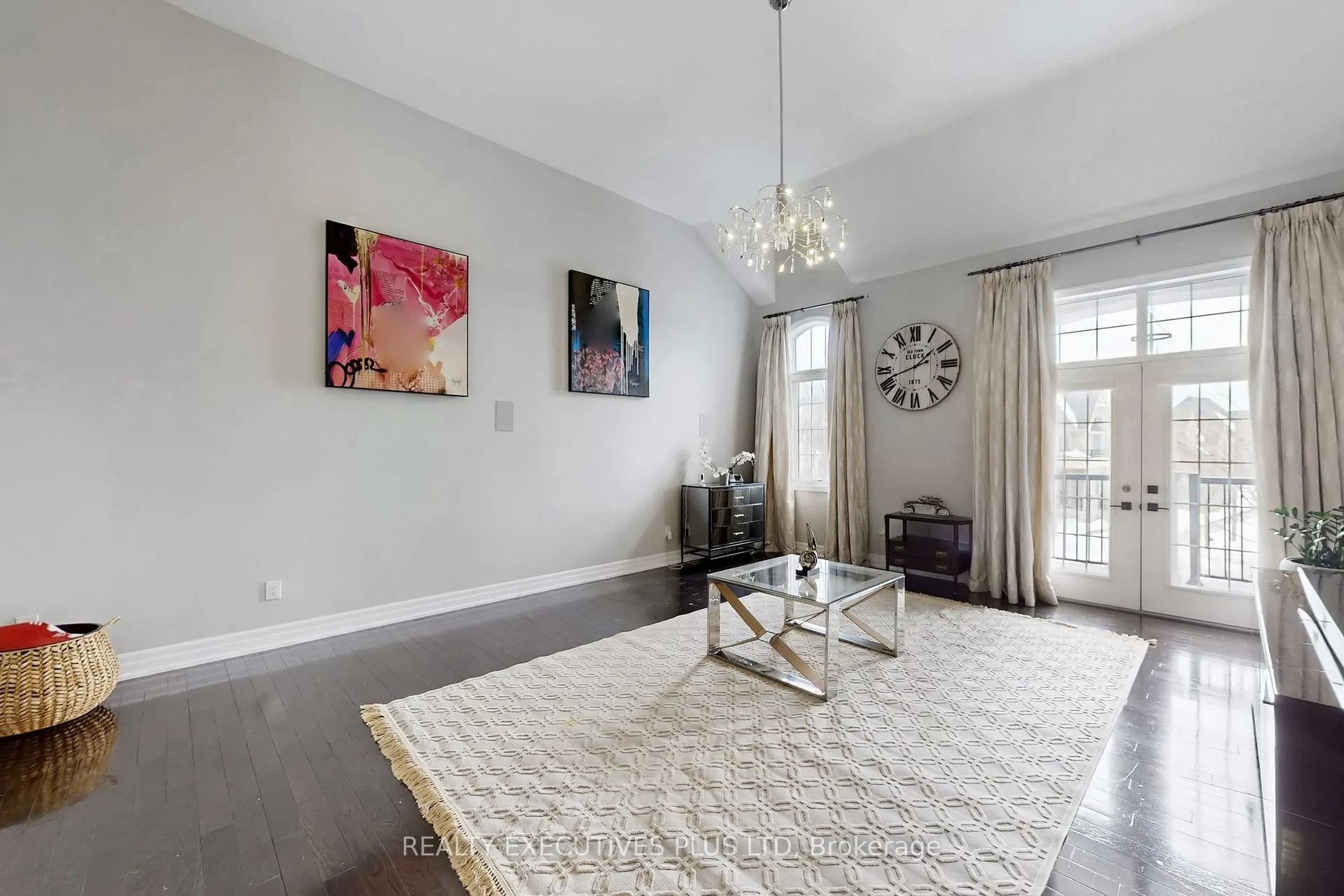 Photo 18 of 10 Sim Hill Crescent, King, King City — HOMEH