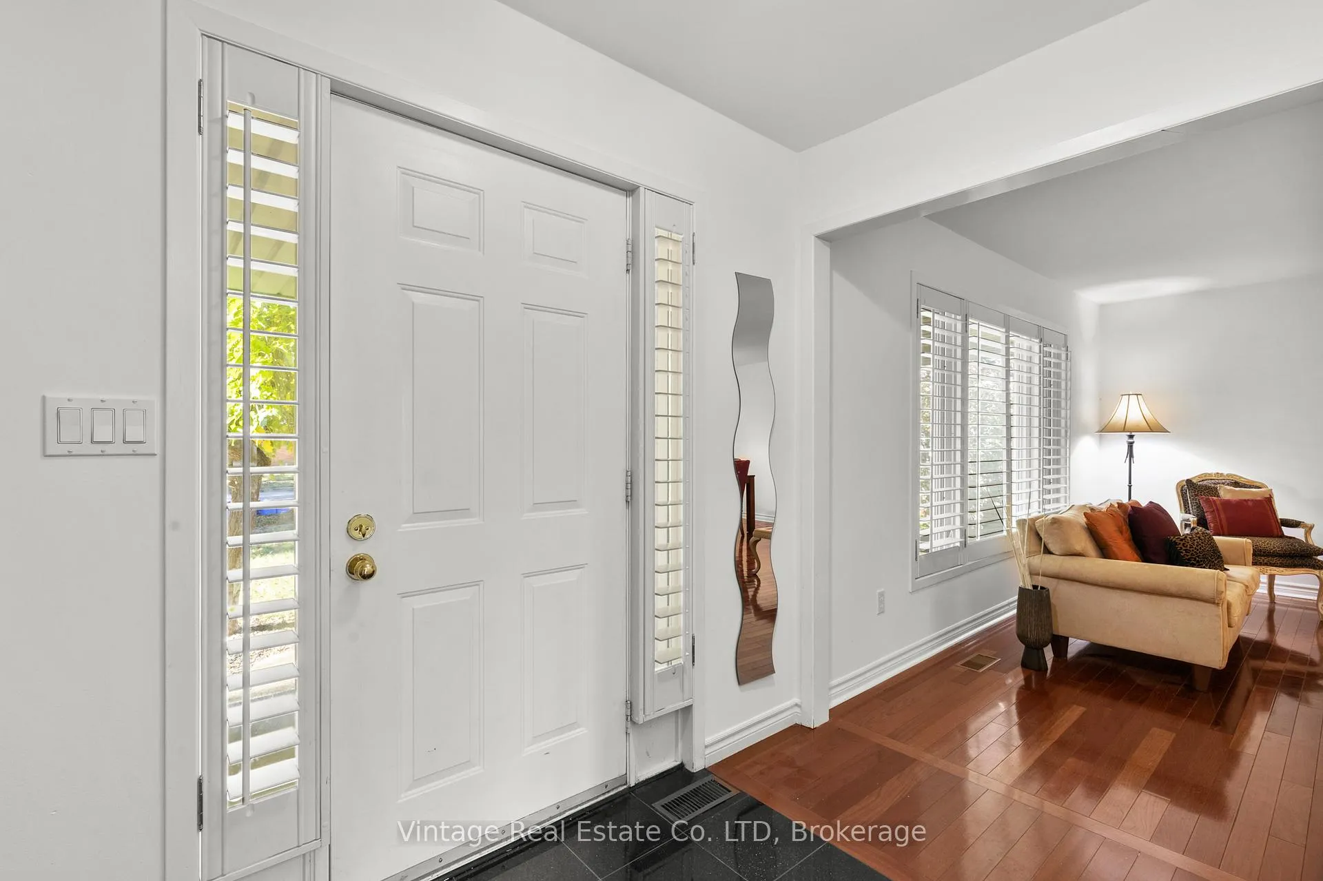 Photo 5 of 6299 Jupiter Boulevard, Niagara Falls, Stamford — HOMEH