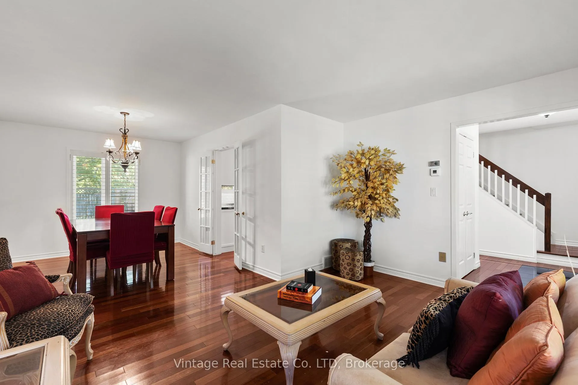 Photo 8 of 6299 Jupiter Boulevard, Niagara Falls, Stamford — HOMEH