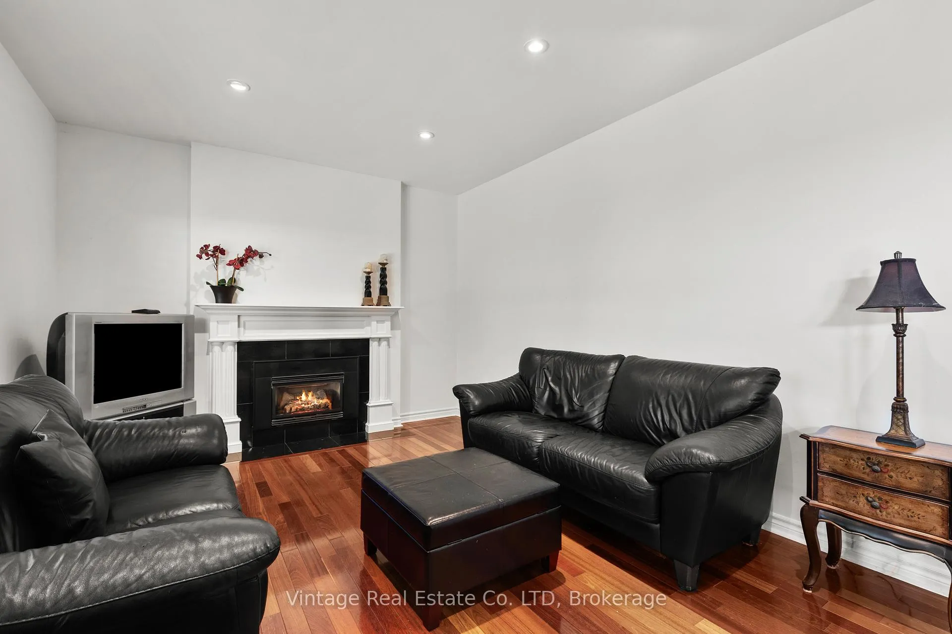 Photo 15 of 6299 Jupiter Boulevard, Niagara Falls, Stamford — HOMEH