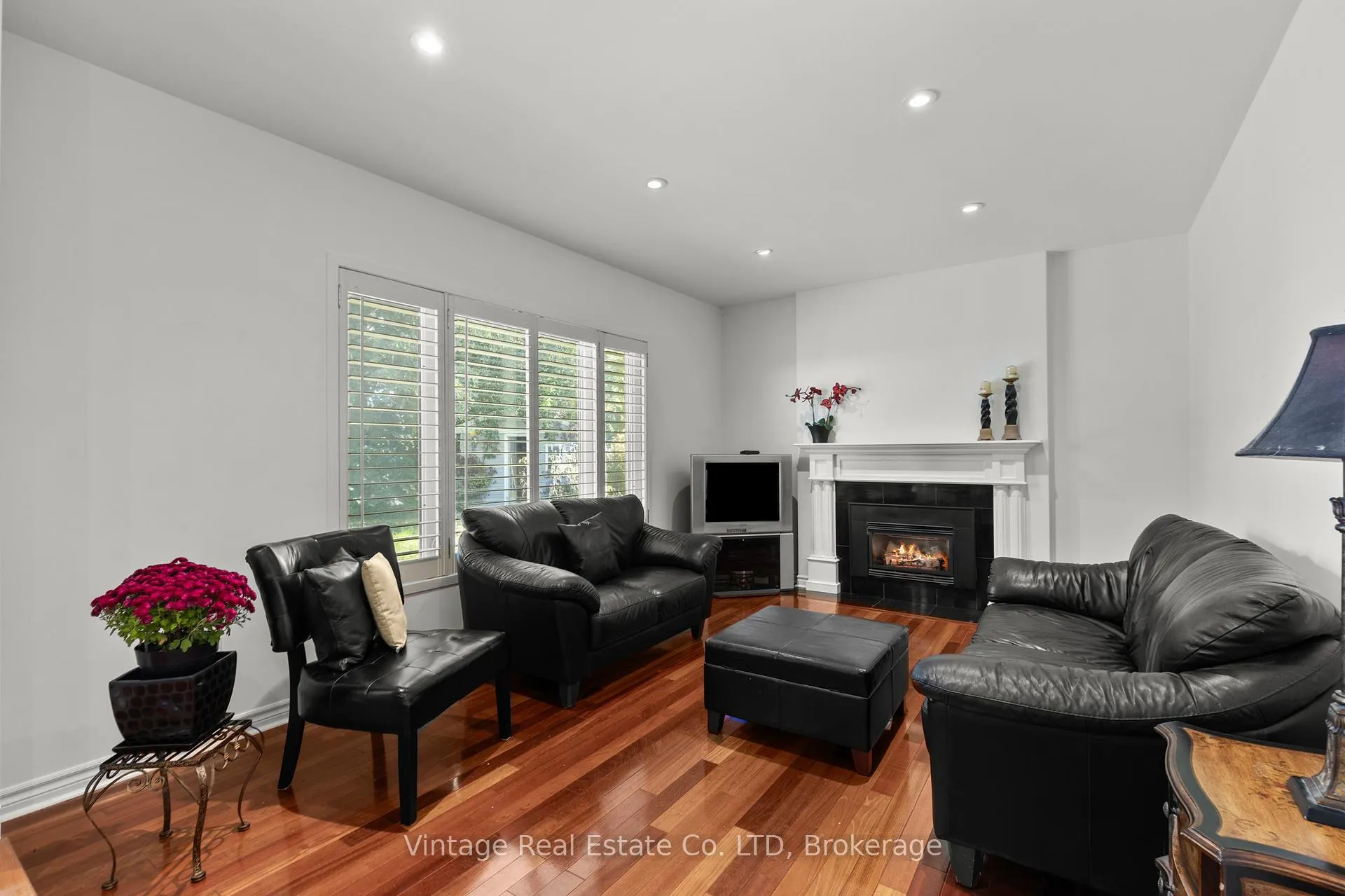 Photo 16 of 6299 Jupiter Boulevard, Niagara Falls, Stamford — HOMEH