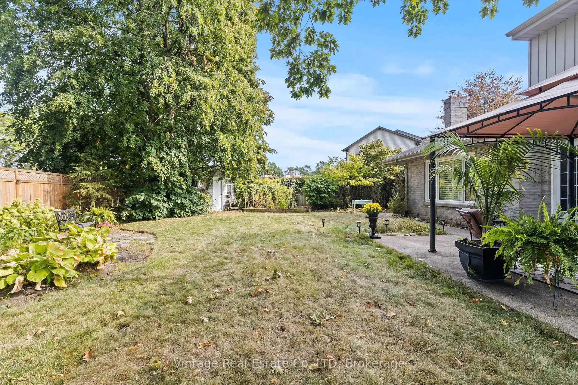 Photo 33 of 6299 Jupiter Boulevard, Niagara Falls, Stamford — HOMEH