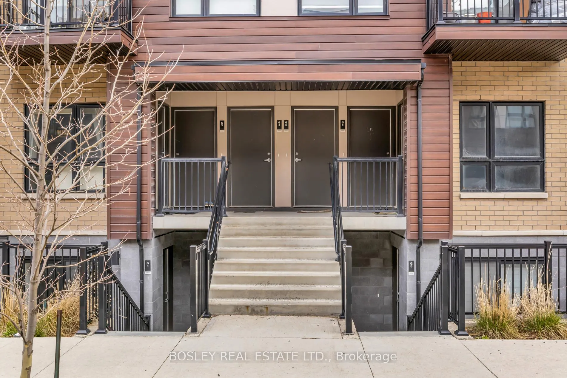Photo 2 of 20 Palace Street, Kitchener — HOMEH