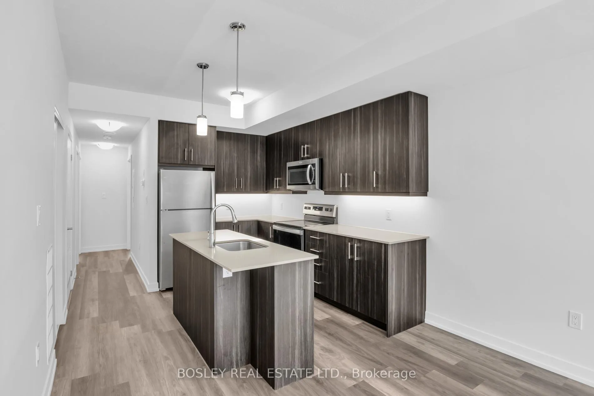 Photo 6 of 20 Palace Street, Kitchener — HOMEH