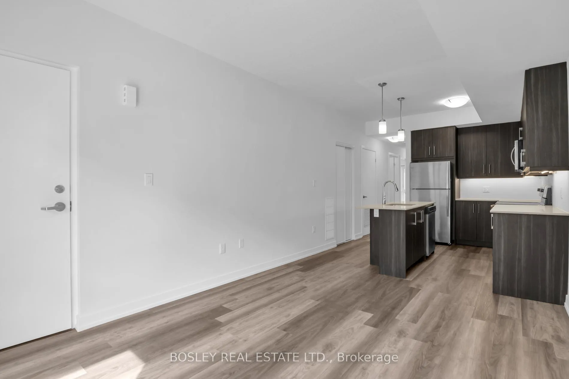 Photo 9 of 20 Palace Street, Kitchener — HOMEH