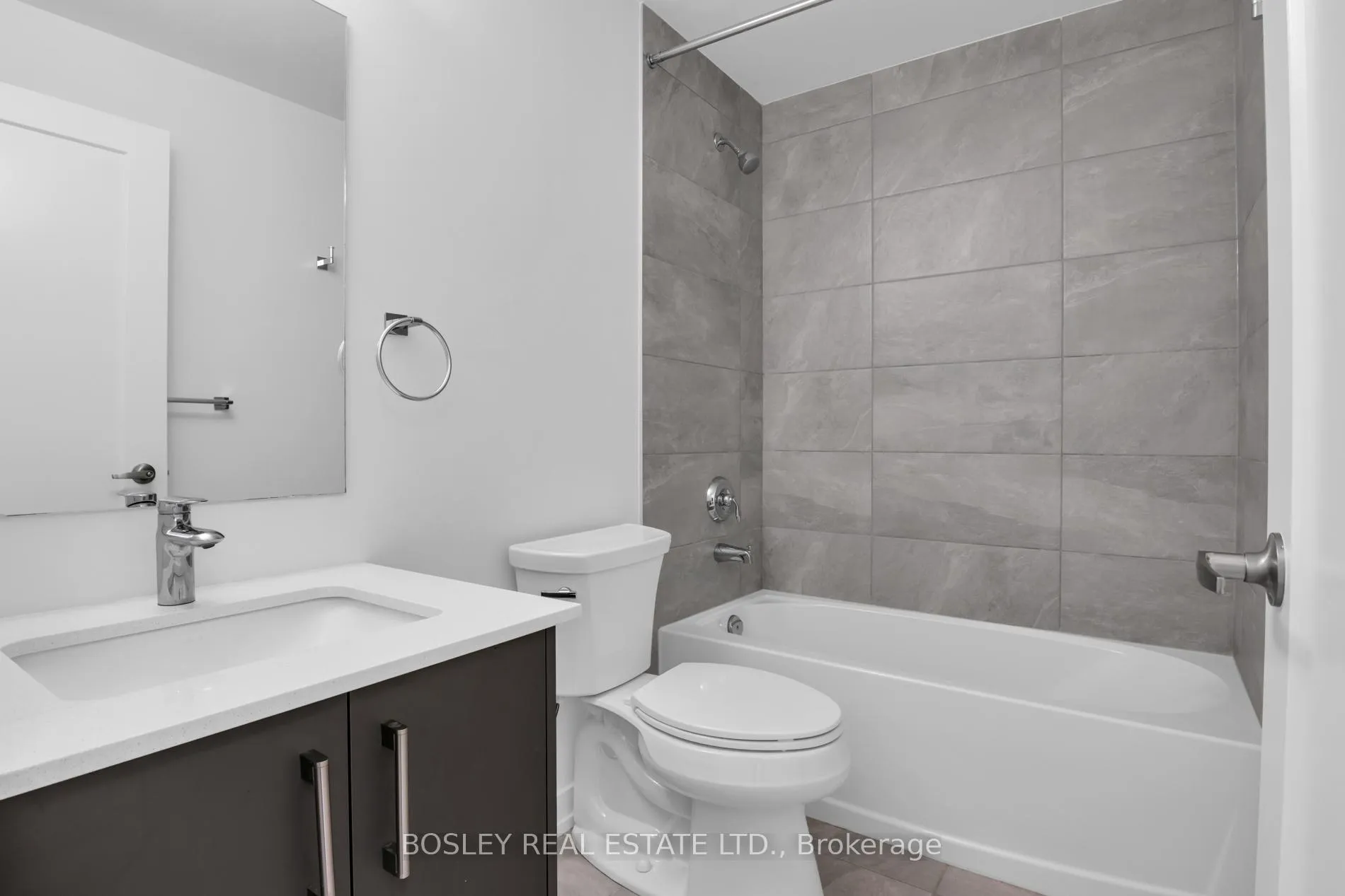 Photo 13 of 20 Palace Street, Kitchener — HOMEH
