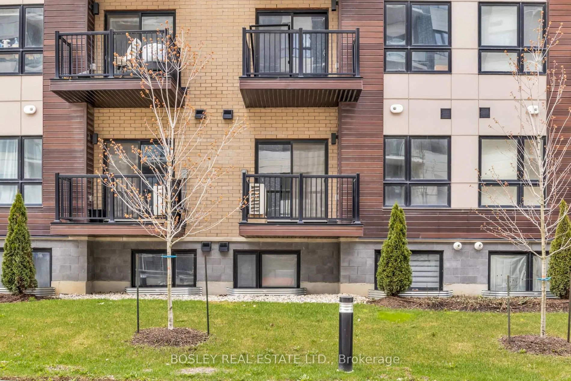 Photo 23 of 20 Palace Street, Kitchener — HOMEH