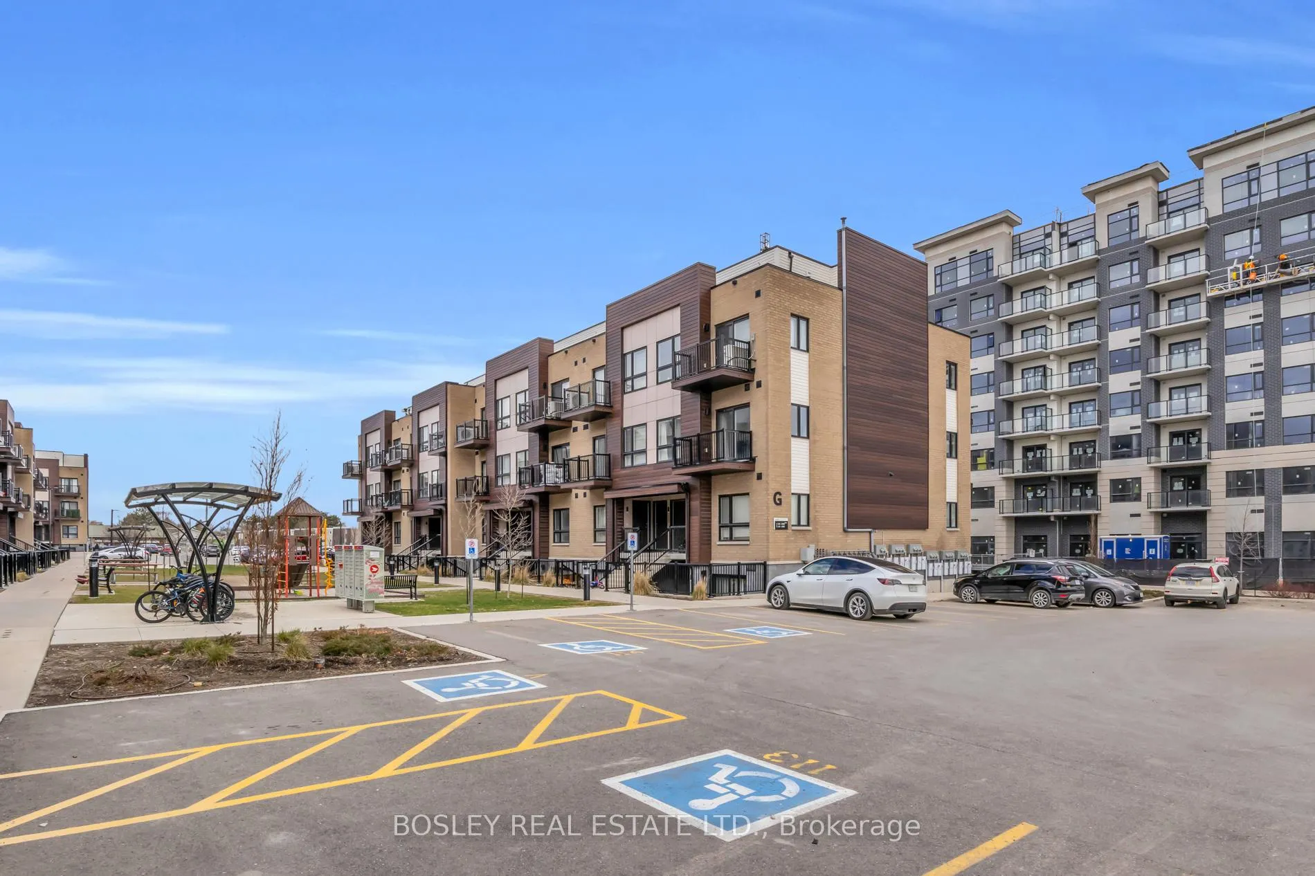 Photo 26 of 20 Palace Street, Kitchener — HOMEH