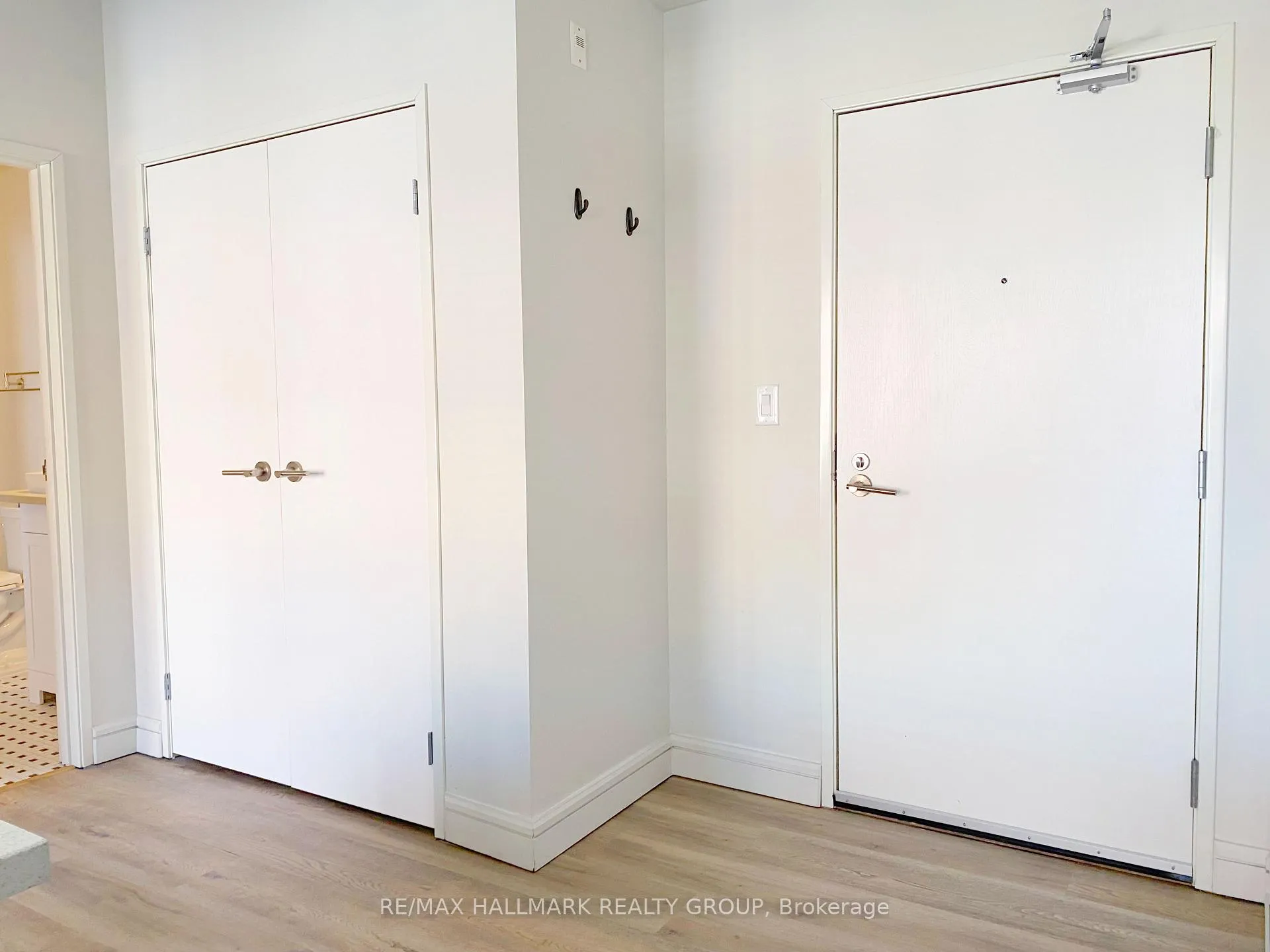 Photo 5 of Unit 208, 555 Anand Private, Ottawa, Riverside Park South — HOMEH