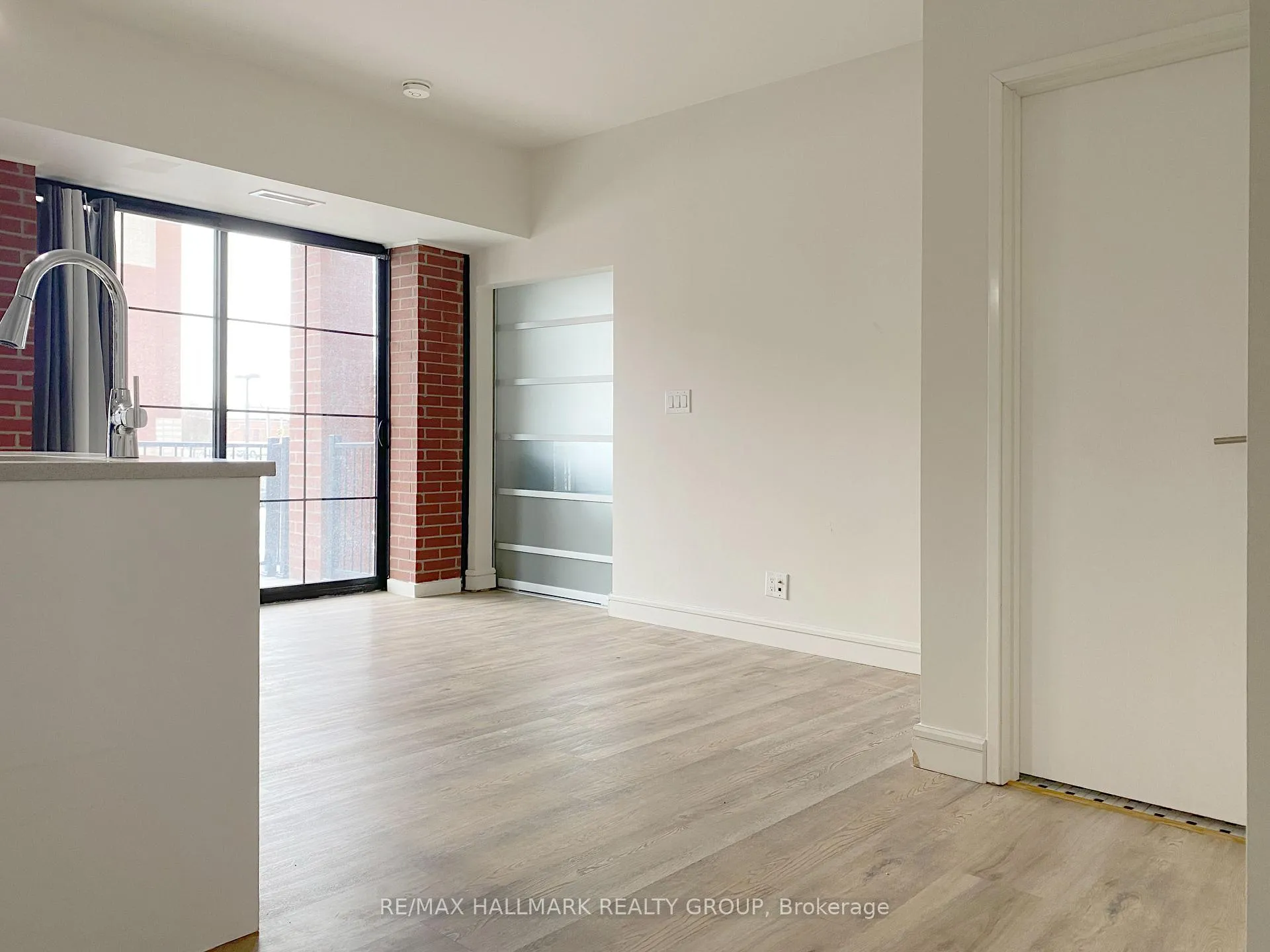 Photo 13 of Unit 208, 555 Anand Private, Ottawa, Riverside Park South — HOMEH
