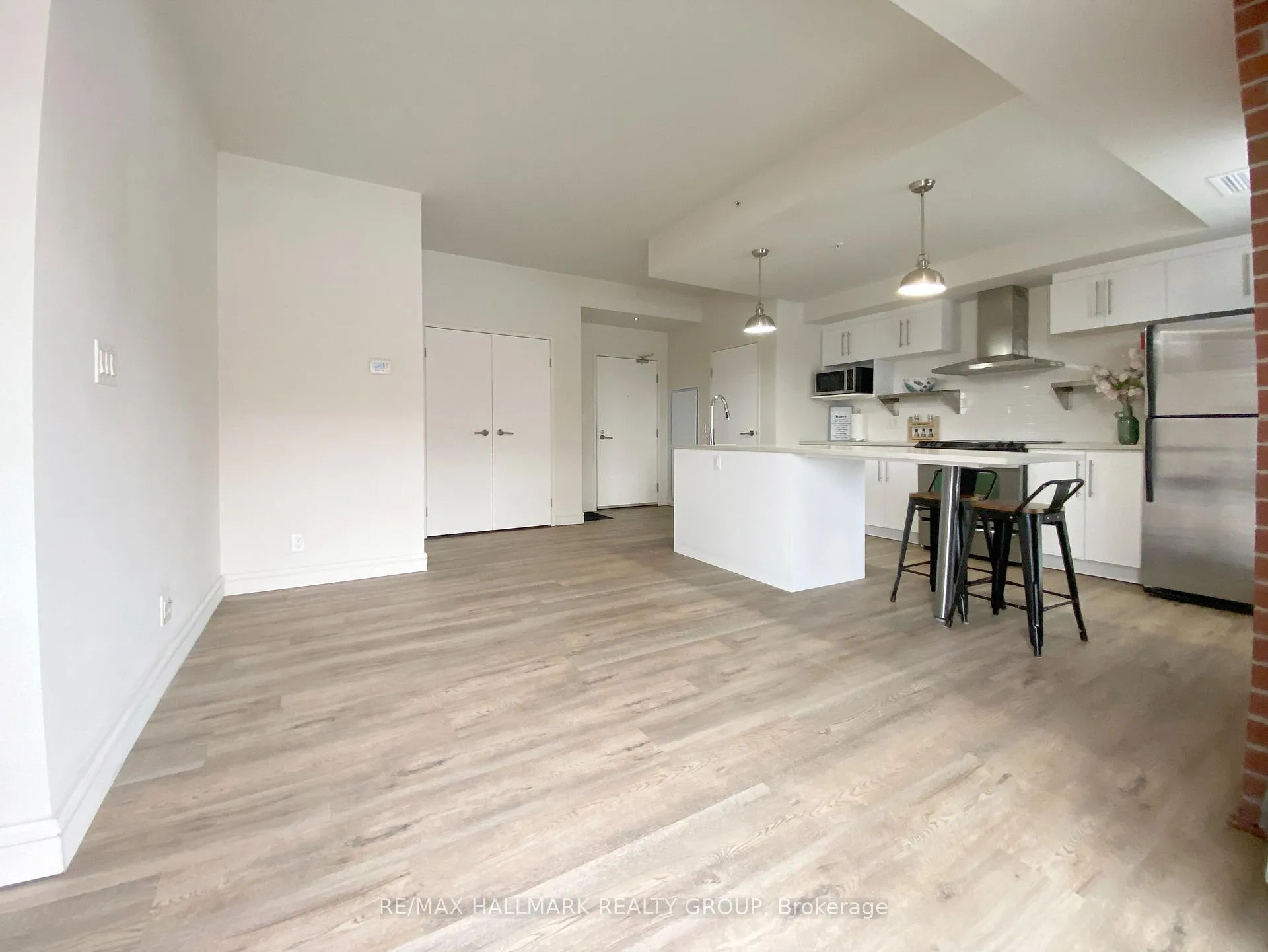 Photo 15 of Unit 208, 555 Anand Private, Ottawa, Riverside Park South — HOMEH
