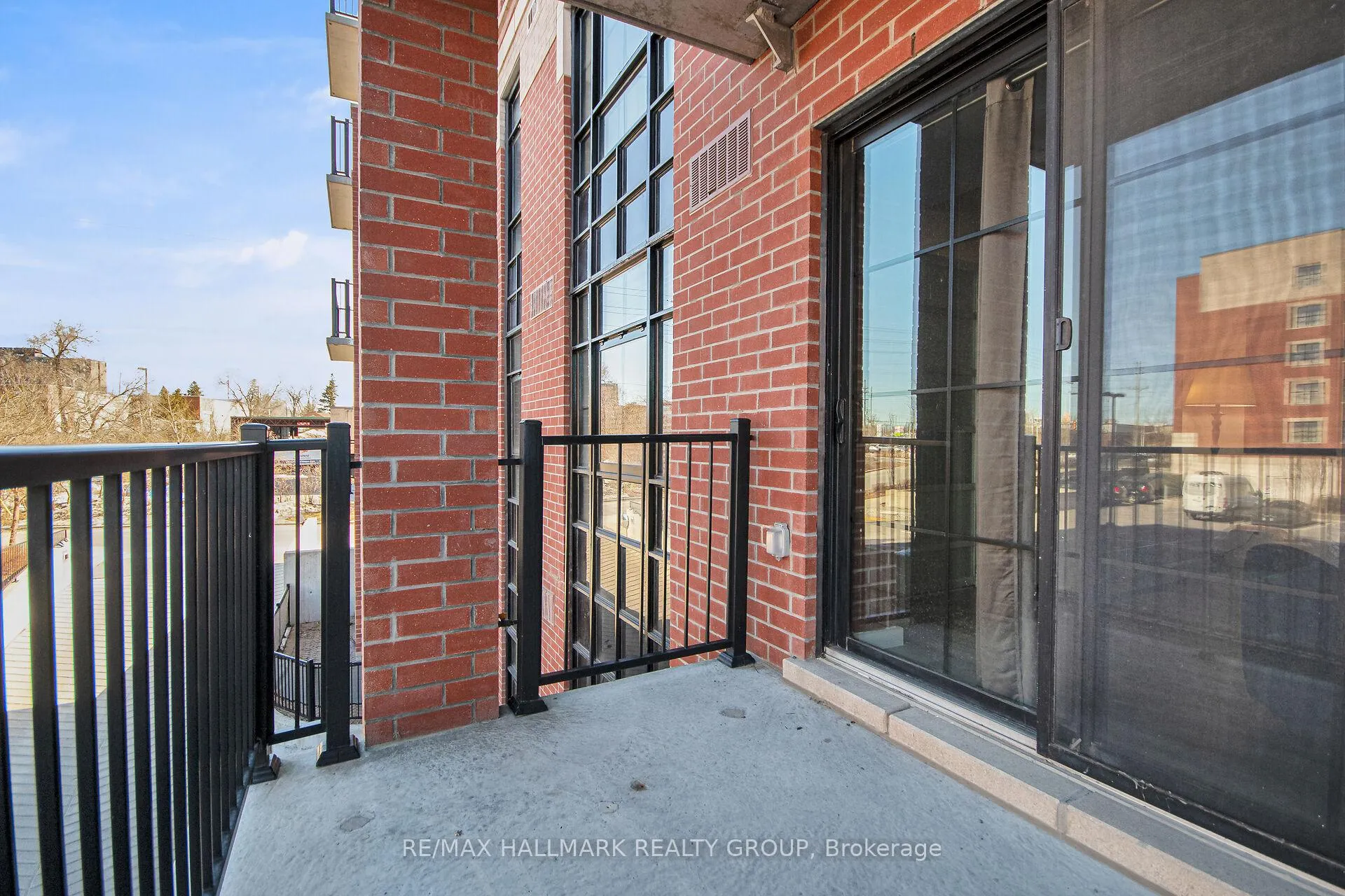 Photo 27 of Unit 208, 555 Anand Private, Ottawa, Riverside Park South — HOMEH