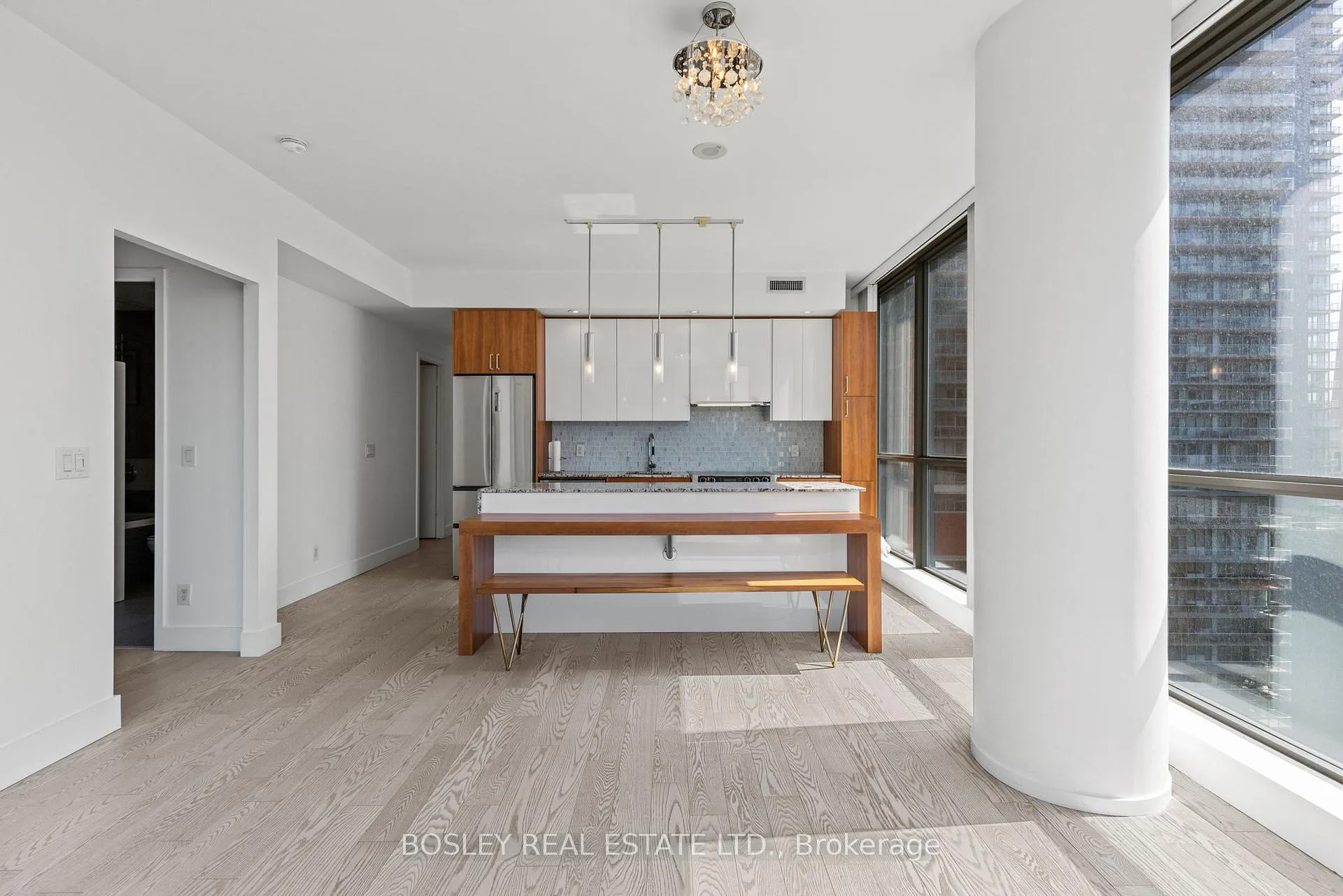 Photo 8 of Unit 1807, 8 Charlotte Street, Toronto, Waterfront Communities — HOMEH