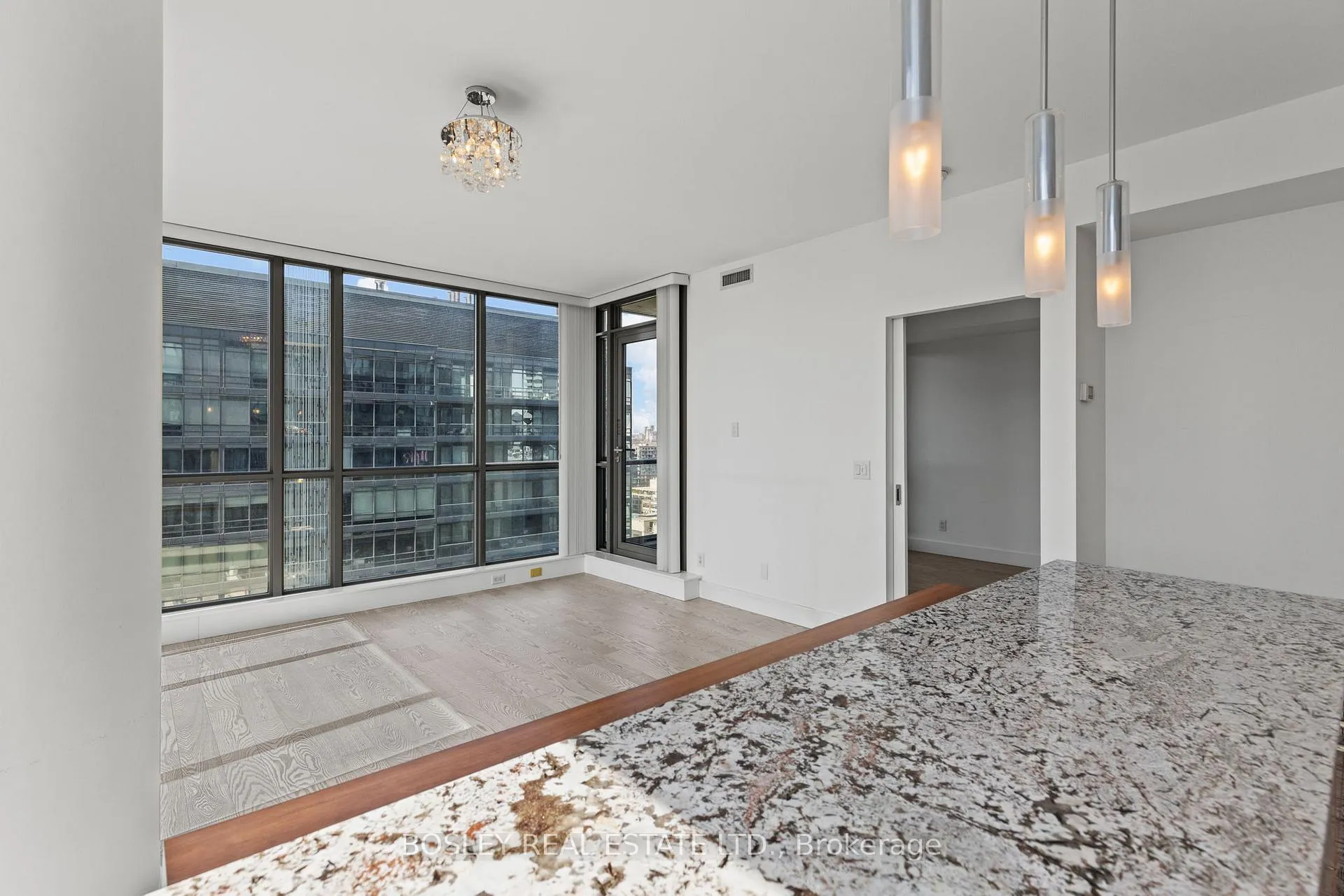 Photo 13 of Unit 1807, 8 Charlotte Street, Toronto, Waterfront Communities — HOMEH